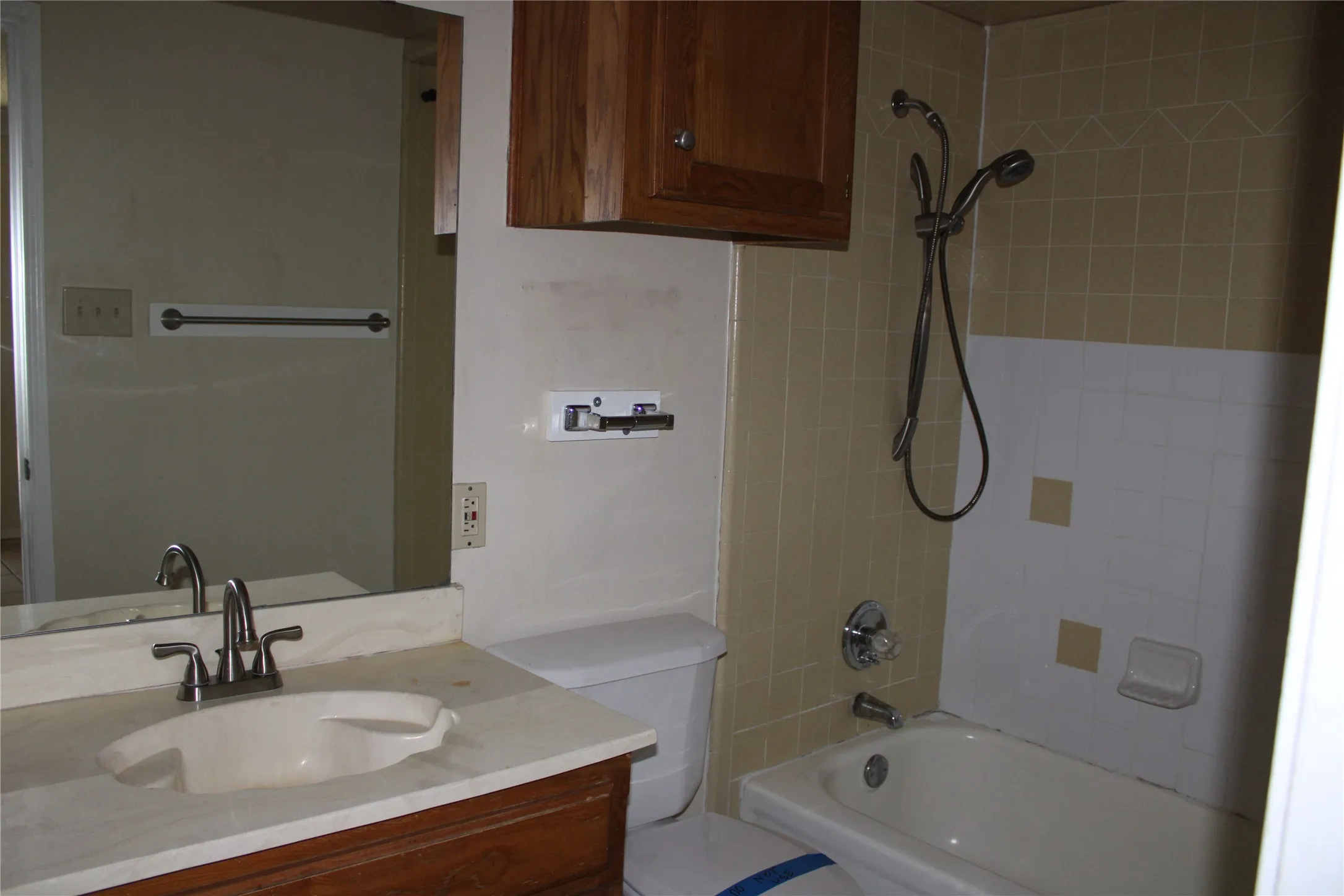 Duplex For Sale in Johnson County , 613 Renfro Street, Burleson, Texas 76028, 5 Bedroom, 4 Bathroom, 1 Garage spaces, 2,256 Sqft, built in 1981, Preowned, mls#21159866, Real Estate Agent in Burleson, Homes For Sale in Johnson county, Homes For Sale in Burleson, Realtor in Burleson Texas, Real Estate Brokerage Independent Realty Texas, Luminita Cordes Realtor