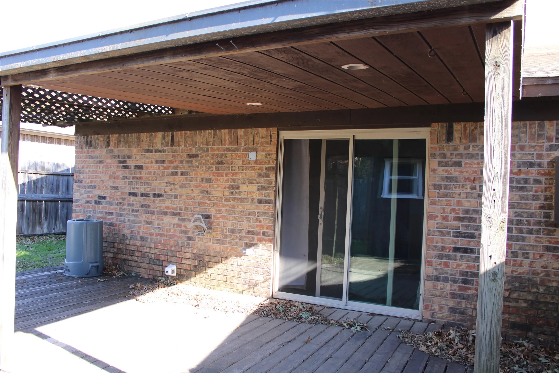 Duplex For Sale in Johnson County , 613 Renfro Street, Burleson, Texas 76028, 5 Bedroom, 4 Bathroom, 1 Garage spaces, 2,256 Sqft, built in 1981, Preowned, mls#21159866, Real Estate Agent in Burleson, Homes For Sale in Johnson county, Homes For Sale in Burleson, Realtor in Burleson Texas, Real Estate Brokerage Independent Realty Texas, Luminita Cordes Realtor