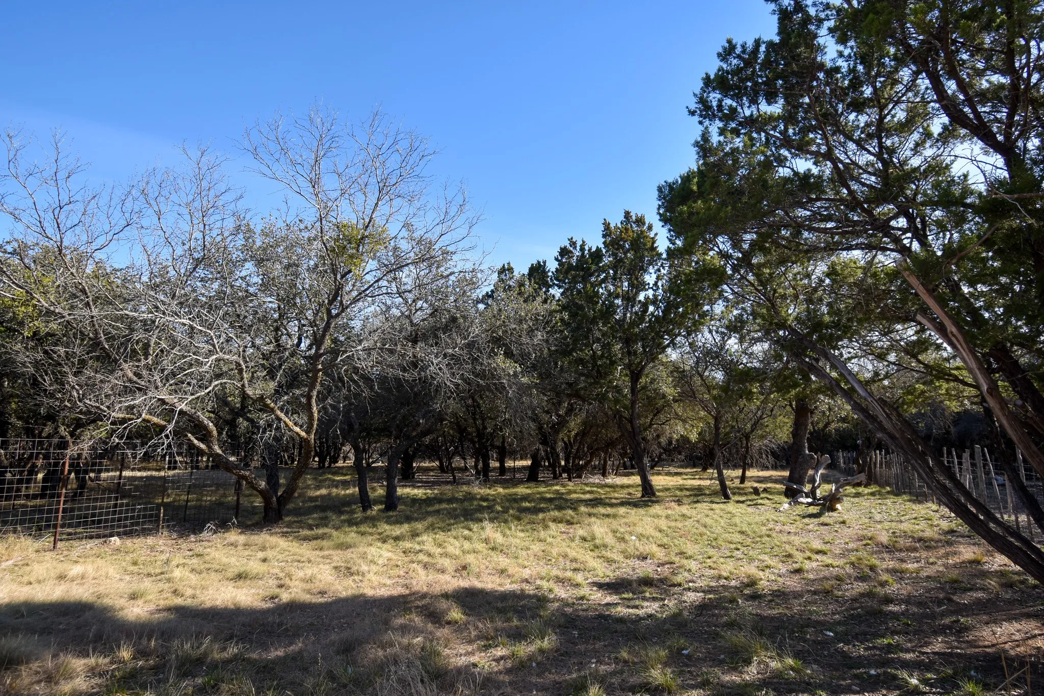 Mobile Home For Sale in Mc Culloch County , 1358 Fm 2315, Rochelle, Texas 76872, 3 Bedrooms, 2 Bathrooms, 2 Garage spaces, 1,560 Sqft, built in 2001, Price $350,000, mls#21159915, Real Estate Agent in Rochelle, Homes For Sale in Mc Culloch county, Homes For Sale in Rochelle, Realtor in Rochelle Texas, Real Estate Brokerage Independent Realty Texas, Luminita Cordes Realtor