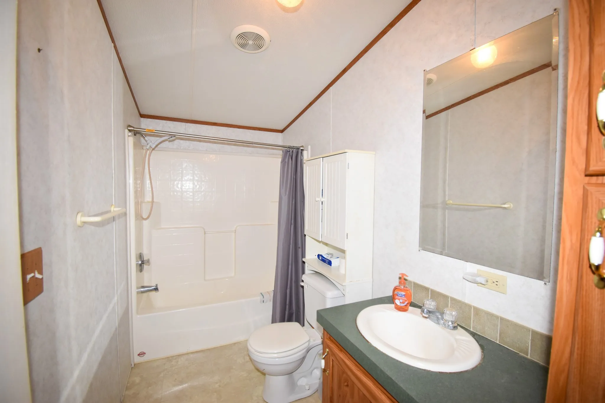 Mobile Home For Sale in Mc Culloch County , 1358 Fm 2315, Rochelle, Texas 76872, 3 Bedrooms, 2 Bathrooms, 2 Garage spaces, 1,560 Sqft, built in 2001, Price $350,000, mls#21159915, Real Estate Agent in Rochelle, Homes For Sale in Mc Culloch county, Homes For Sale in Rochelle, Realtor in Rochelle Texas, Real Estate Brokerage Independent Realty Texas, Luminita Cordes Realtor