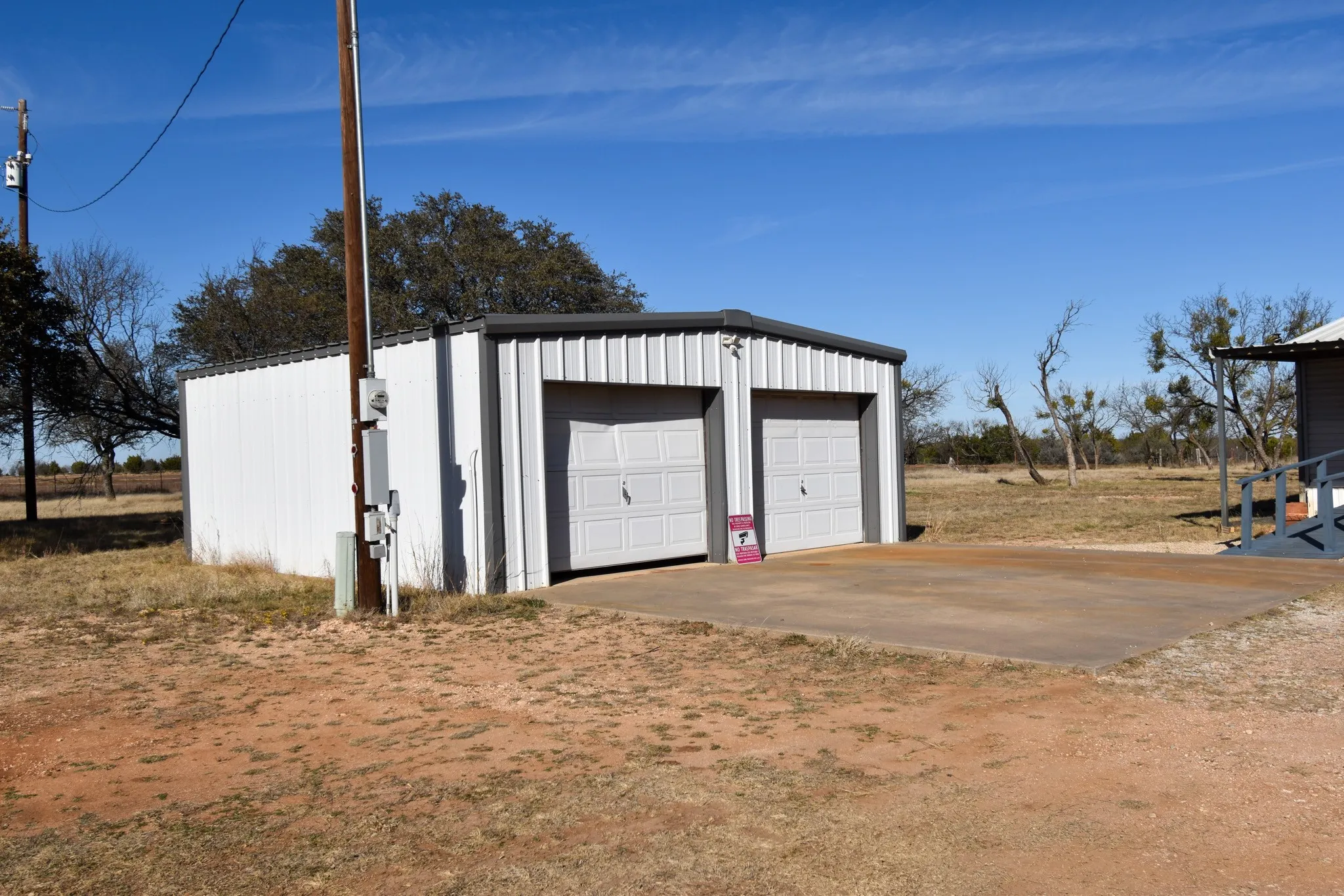 Mobile Home For Sale in Mc Culloch County , 1358 Fm 2315, Rochelle, Texas 76872, 3 Bedrooms, 2 Bathrooms, 2 Garage spaces, 1,560 Sqft, built in 2001, Price $350,000, mls#21159915, Real Estate Agent in Rochelle, Homes For Sale in Mc Culloch county, Homes For Sale in Rochelle, Realtor in Rochelle Texas, Real Estate Brokerage Independent Realty Texas, Luminita Cordes Realtor