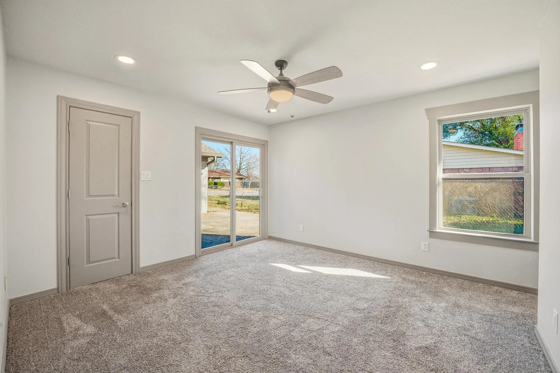 Single Family Residence For Sale in Palo Pinto County , 7 NW Ann Road, Mineral Wells, Texas 76067, 3 Bedroom, 2 Bathroom, 2 Garage spaces, 1,644 Sqft, built in 1965, Preowned, mls#21159535, Real Estate Agent in Mineral Wells, Homes For Sale in Palo Pinto county, Homes For Sale in Mineral Wells, Realtor in Mineral Wells Texas, Real Estate Brokerage Independent Realty Texas, Luminita Cordes Realtor
