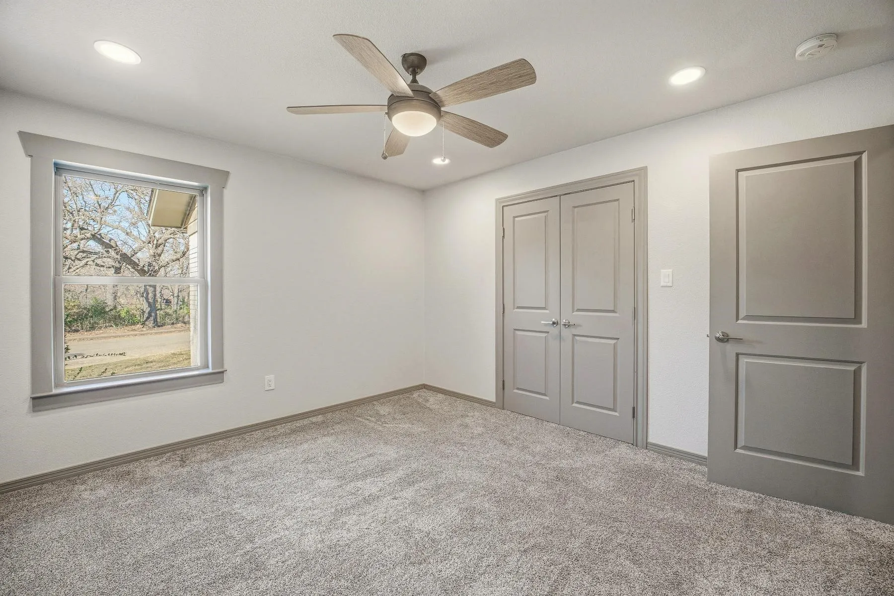 Single Family Residence For Sale in Palo Pinto County , 7 NW Ann Road, Mineral Wells, Texas 76067, 3 Bedroom, 2 Bathroom, 2 Garage spaces, 1,644 Sqft, built in 1965, Preowned, mls#21159535, Real Estate Agent in Mineral Wells, Homes For Sale in Palo Pinto county, Homes For Sale in Mineral Wells, Realtor in Mineral Wells Texas, Real Estate Brokerage Independent Realty Texas, Luminita Cordes Realtor