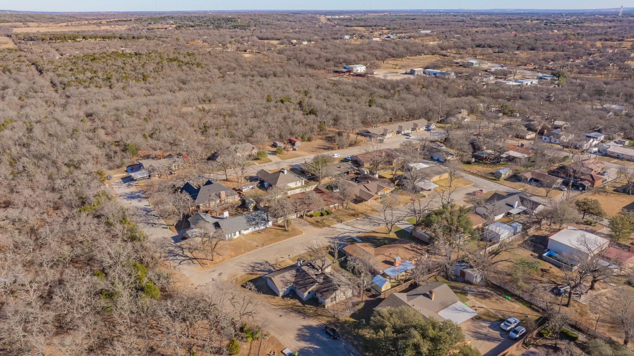 Single Family Residence For Sale in Palo Pinto County , 7 NW Ann Road, Mineral Wells, Texas 76067, 3 Bedroom, 2 Bathroom, 2 Garage spaces, 1,644 Sqft, built in 1965, Preowned, mls#21159535, Real Estate Agent in Mineral Wells, Homes For Sale in Palo Pinto county, Homes For Sale in Mineral Wells, Realtor in Mineral Wells Texas, Real Estate Brokerage Independent Realty Texas, Luminita Cordes Realtor