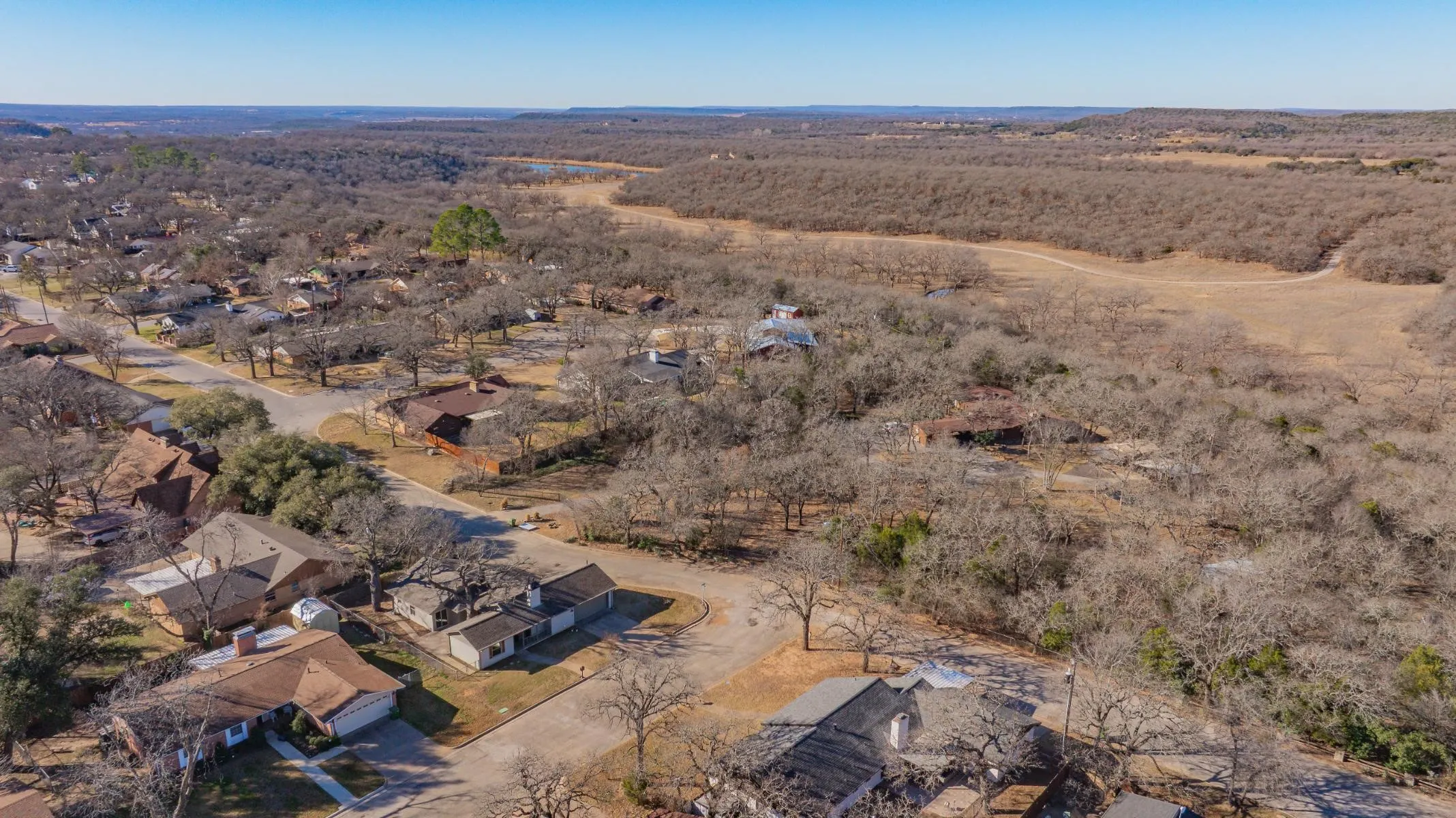 Single Family Residence For Sale in Palo Pinto County , 7 NW Ann Road, Mineral Wells, Texas 76067, 3 Bedroom, 2 Bathroom, 2 Garage spaces, 1,644 Sqft, built in 1965, Preowned, mls#21159535, Real Estate Agent in Mineral Wells, Homes For Sale in Palo Pinto county, Homes For Sale in Mineral Wells, Realtor in Mineral Wells Texas, Real Estate Brokerage Independent Realty Texas, Luminita Cordes Realtor
