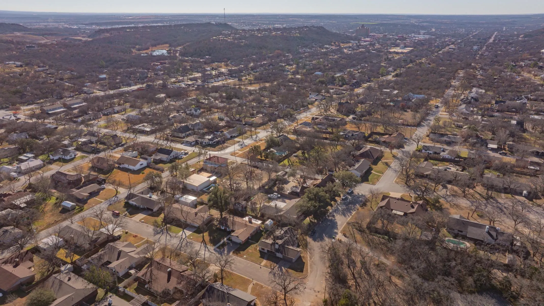 Single Family Residence For Sale in Palo Pinto County , 7 NW Ann Road, Mineral Wells, Texas 76067, 3 Bedroom, 2 Bathroom, 2 Garage spaces, 1,644 Sqft, built in 1965, Preowned, mls#21159535, Real Estate Agent in Mineral Wells, Homes For Sale in Palo Pinto county, Homes For Sale in Mineral Wells, Realtor in Mineral Wells Texas, Real Estate Brokerage Independent Realty Texas, Luminita Cordes Realtor