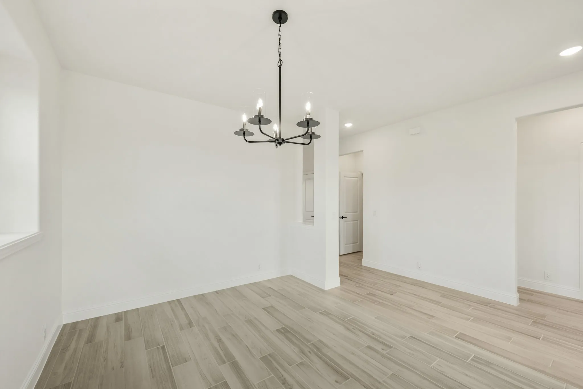Single Family Residence For Sale in Ellis County , 925 Cannes Drive, Red Oak, Texas 75154, 4 Bedroom, 4 Bathroom, 2 Garage spaces, 3,436 Sqft, built in 2025, New Construction - Complete, mls#21160000, Real Estate Agent in Red Oak, Homes For Sale in Ellis county, Homes For Sale in Red Oak, Realtor in Red Oak Texas, Real Estate Brokerage Independent Realty Texas, Luminita Cordes Realtor