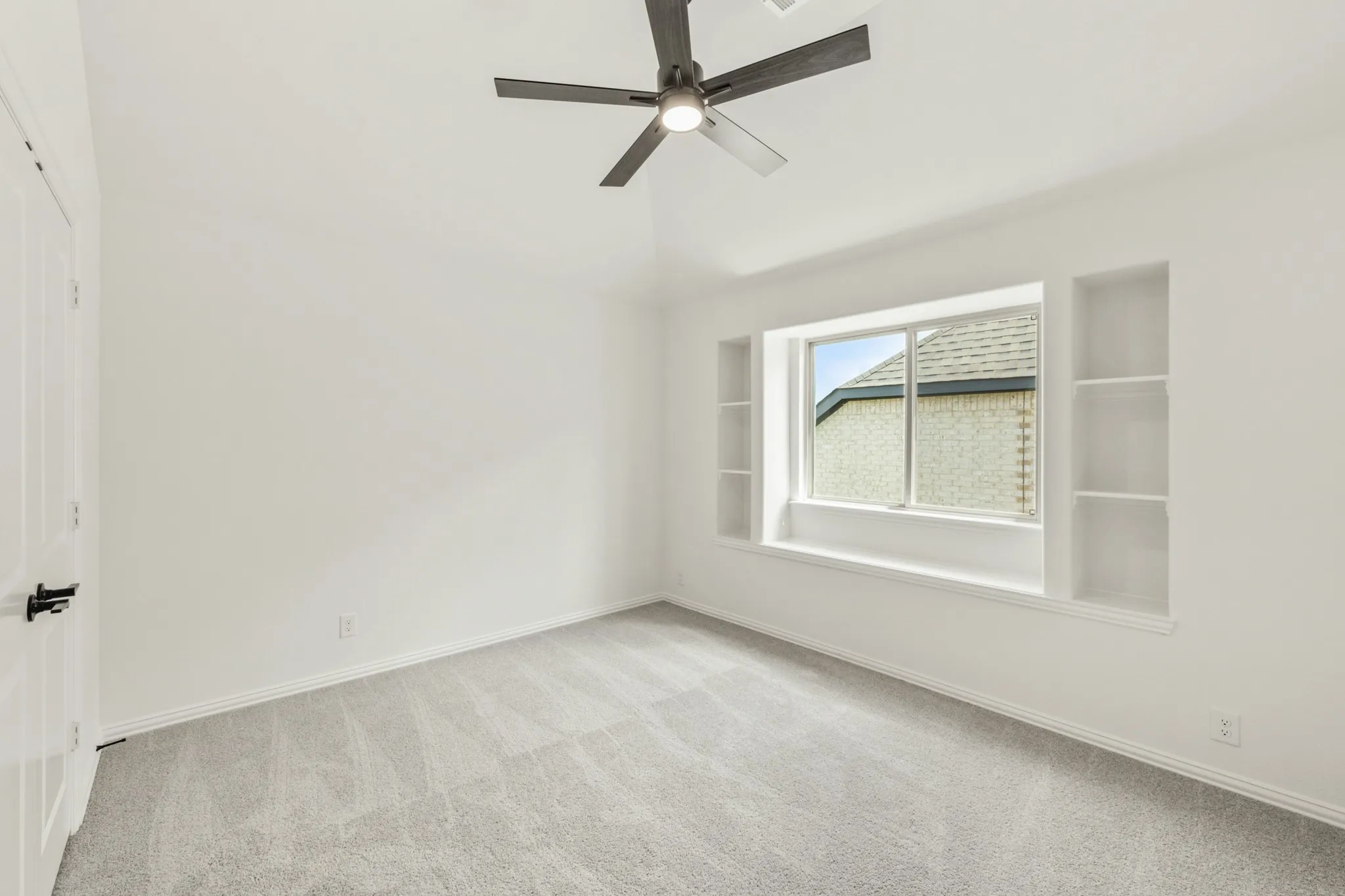 Single Family Residence For Sale in Ellis County , 925 Cannes Drive, Red Oak, Texas 75154, 4 Bedroom, 4 Bathroom, 2 Garage spaces, 3,436 Sqft, built in 2025, New Construction - Complete, mls#21160000, Real Estate Agent in Red Oak, Homes For Sale in Ellis county, Homes For Sale in Red Oak, Realtor in Red Oak Texas, Real Estate Brokerage Independent Realty Texas, Luminita Cordes Realtor