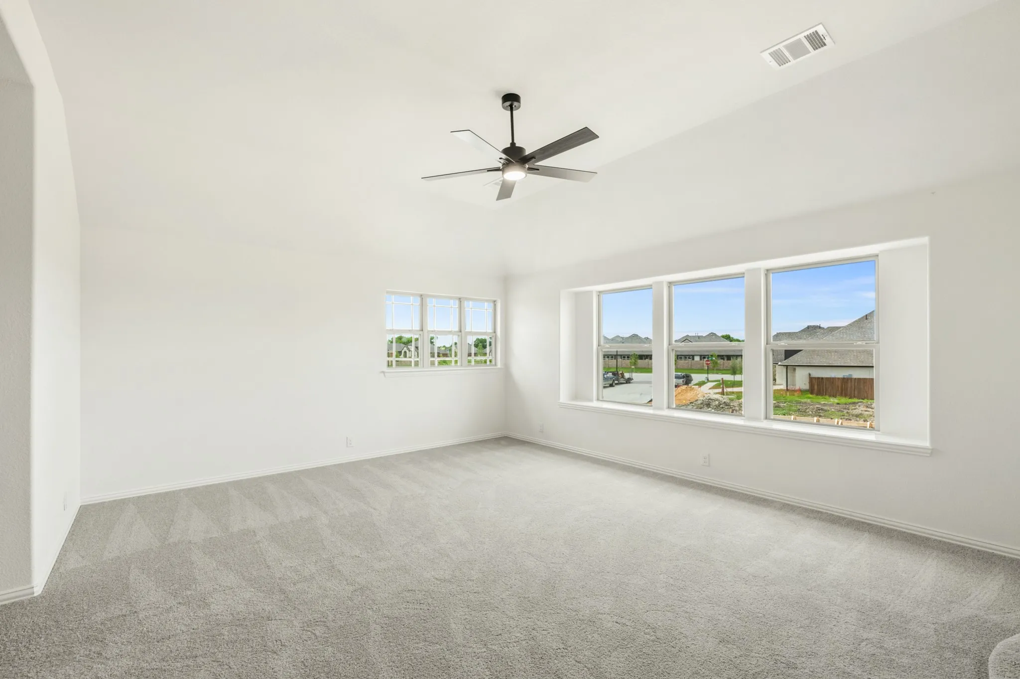 Single Family Residence For Sale in Ellis County , 925 Cannes Drive, Red Oak, Texas 75154, 4 Bedroom, 4 Bathroom, 2 Garage spaces, 3,436 Sqft, built in 2025, New Construction - Complete, mls#21160000, Real Estate Agent in Red Oak, Homes For Sale in Ellis county, Homes For Sale in Red Oak, Realtor in Red Oak Texas, Real Estate Brokerage Independent Realty Texas, Luminita Cordes Realtor