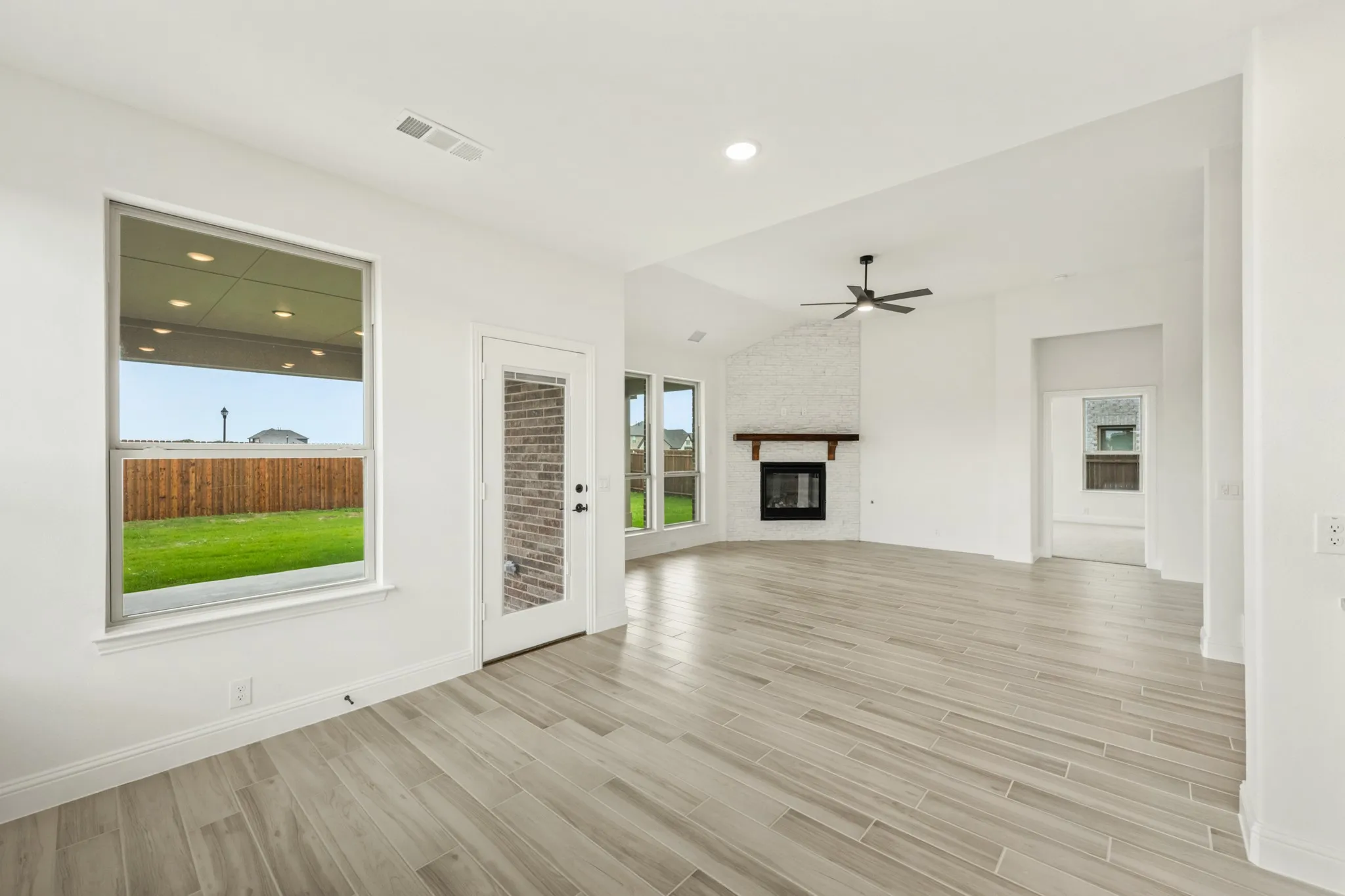 Single Family Residence For Sale in Ellis County , 925 Cannes Drive, Red Oak, Texas 75154, 4 Bedroom, 4 Bathroom, 2 Garage spaces, 3,436 Sqft, built in 2025, New Construction - Complete, mls#21160000, Real Estate Agent in Red Oak, Homes For Sale in Ellis county, Homes For Sale in Red Oak, Realtor in Red Oak Texas, Real Estate Brokerage Independent Realty Texas, Luminita Cordes Realtor