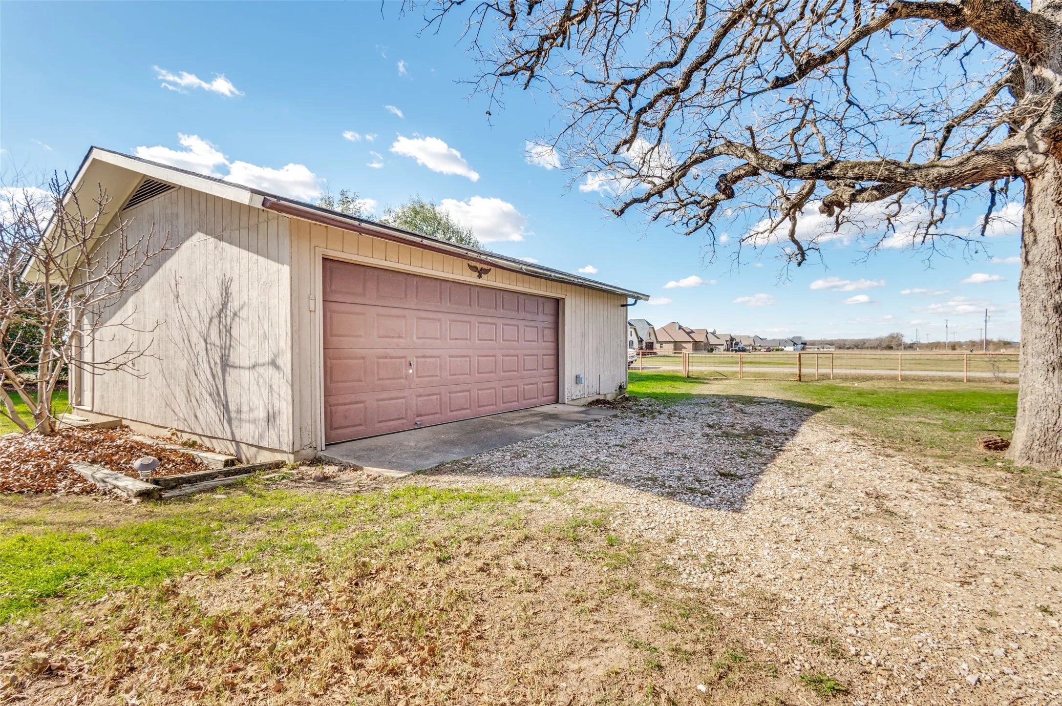 Detached Garage/workshop