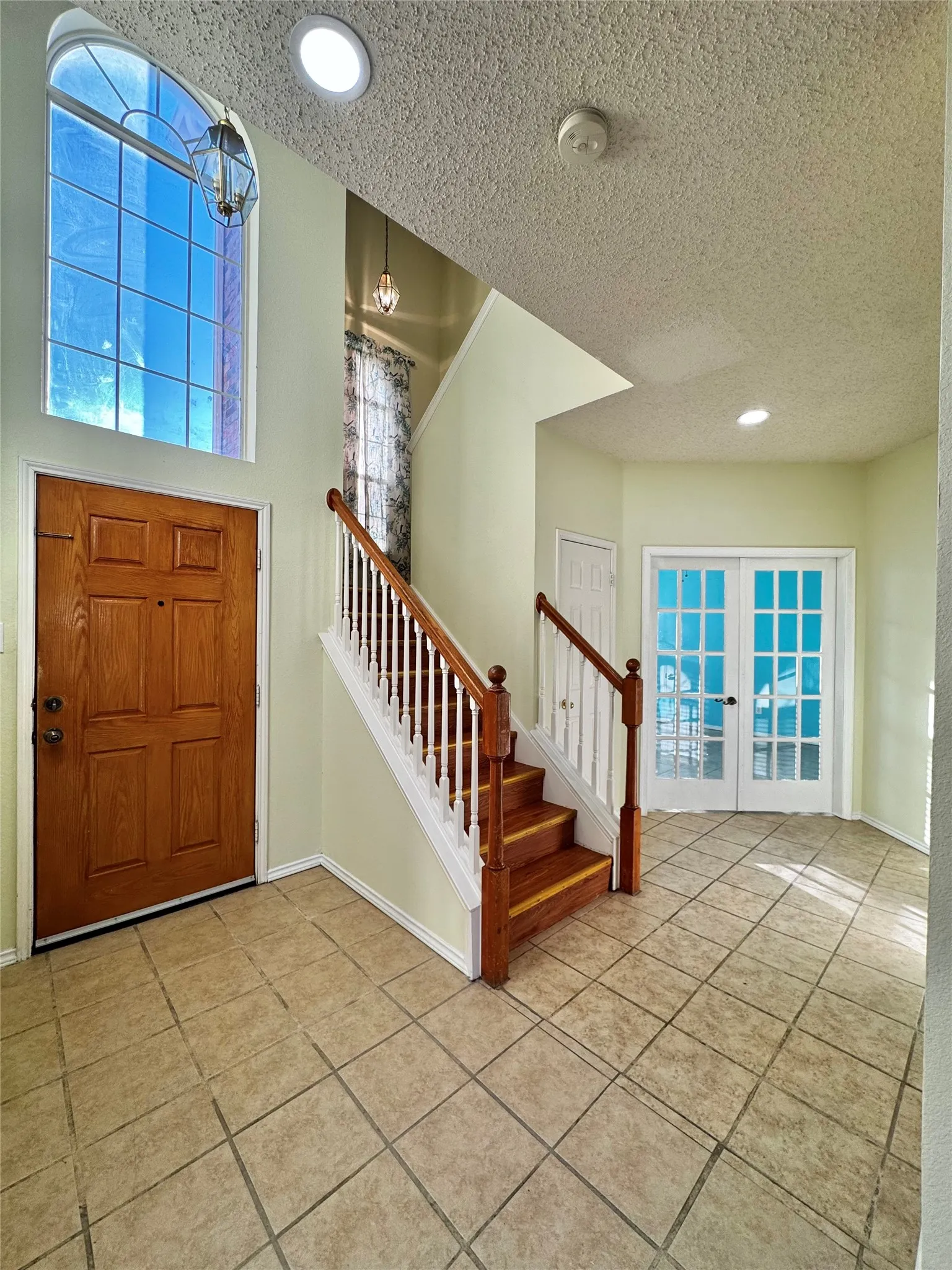 Single Family Residence For Sale in Dallas County , 829 John Peter Way, Mesquite, Texas 75149, 5 Bedrooms, 3 Bathrooms, 2 Garage spaces, 2,371 Sqft, built in 1999, Price $365,000, mls#21157107, Real Estate Agent in Mesquite, Homes For Sale in Dallas county, Homes For Sale in Mesquite, Realtor in Mesquite Texas, Real Estate Brokerage Independent Realty Texas, Luminita Cordes Realtor