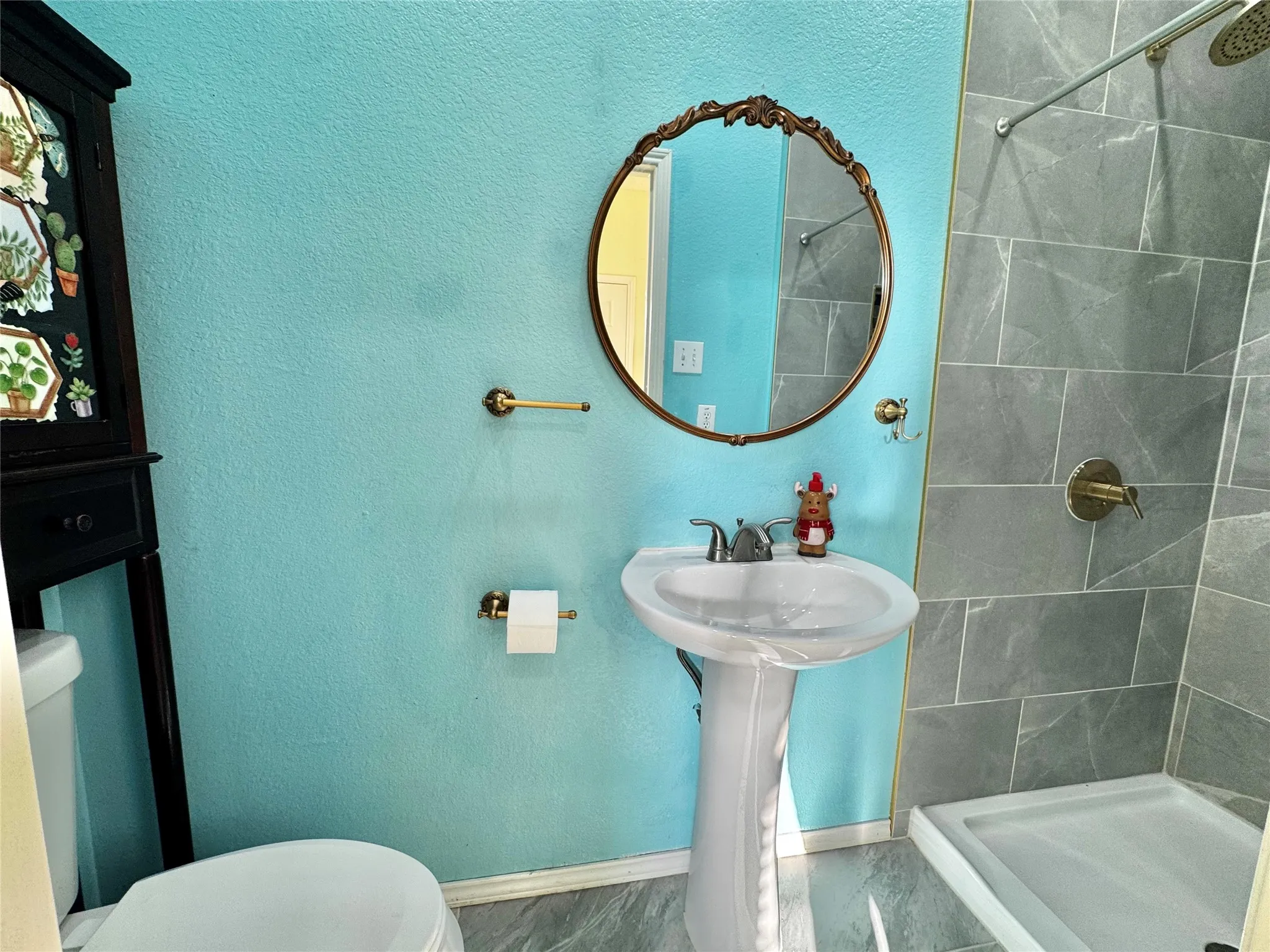 Downstairs Full Bathroom