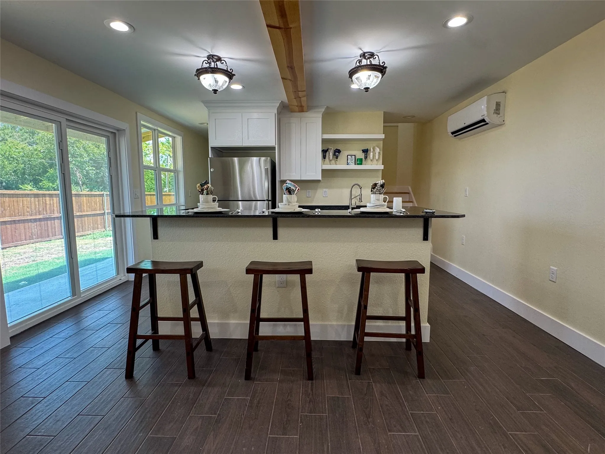 Single Family Residence For Rent in Hunt County , 1228 Kennie Drive, Commerce, Texas 75428, 3 Bedroom, 3 Bathroom, Garage spaces, 1,248 Sqft, built in 2022, Preowned, mls#21160172, Real Estate Agent in Commerce, Homes For Rent in Hunt county, Homes For Rent in Commerce, Realtor in Commerce Texas, Real Estate Brokerage Independent Realty Texas, Luminita Cordes Realtor