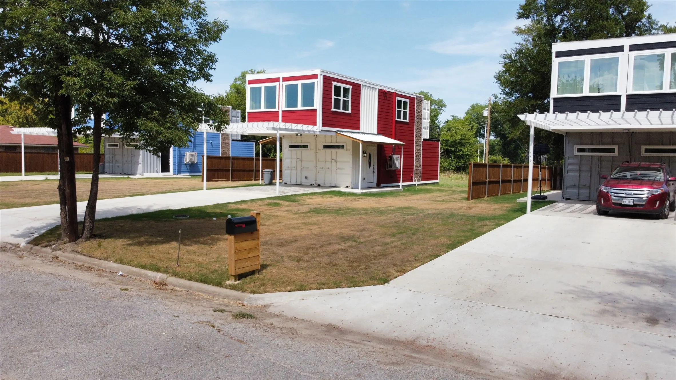 Single Family Residence For Rent in Hunt County , 1228 Kennie Drive, Commerce, Texas 75428, 3 Bedroom, 3 Bathroom, Garage spaces, 1,248 Sqft, built in 2022, Preowned, mls#21160172, Real Estate Agent in Commerce, Homes For Rent in Hunt county, Homes For Rent in Commerce, Realtor in Commerce Texas, Real Estate Brokerage Independent Realty Texas, Luminita Cordes Realtor