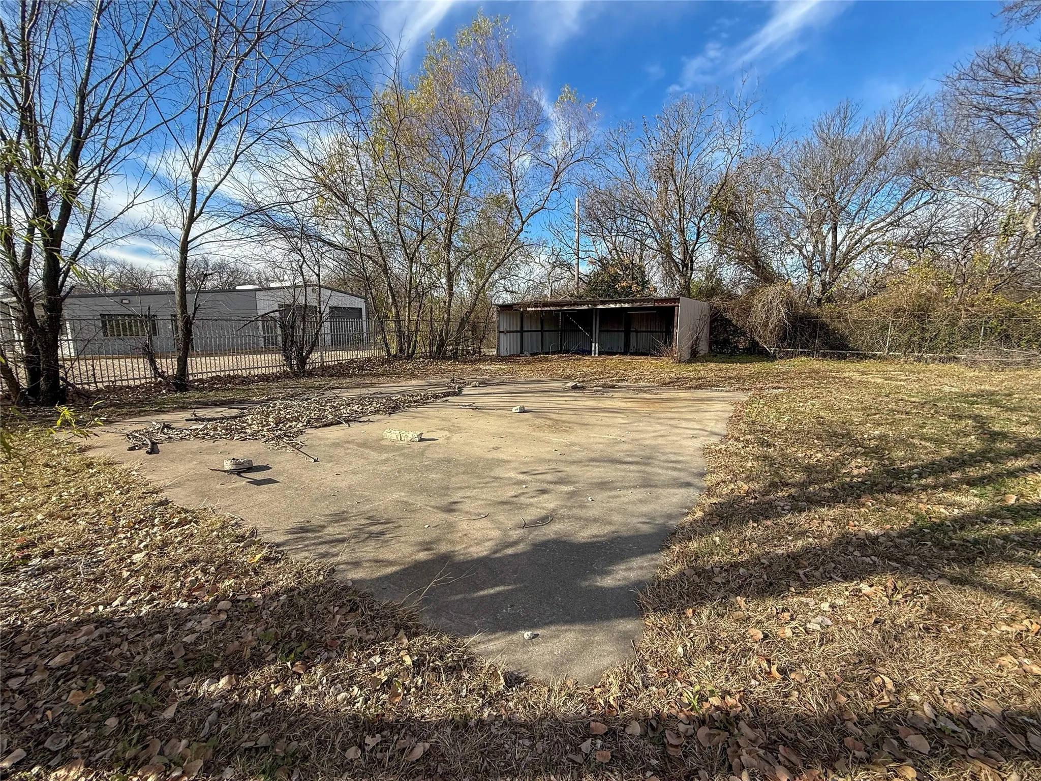 Unimproved Land For Sale in Johnson County , 1709 N Main Street, Cleburne, Texas 76033, 0, 0, Garage spaces, 0 Sqft, built in 0, Preowned, mls#21160215, Real Estate Agent in Cleburne, Homes For Sale in Johnson county, Homes For Sale in Cleburne, Realtor in Cleburne Texas, Real Estate Brokerage Independent Realty Texas, Luminita Cordes Realtor