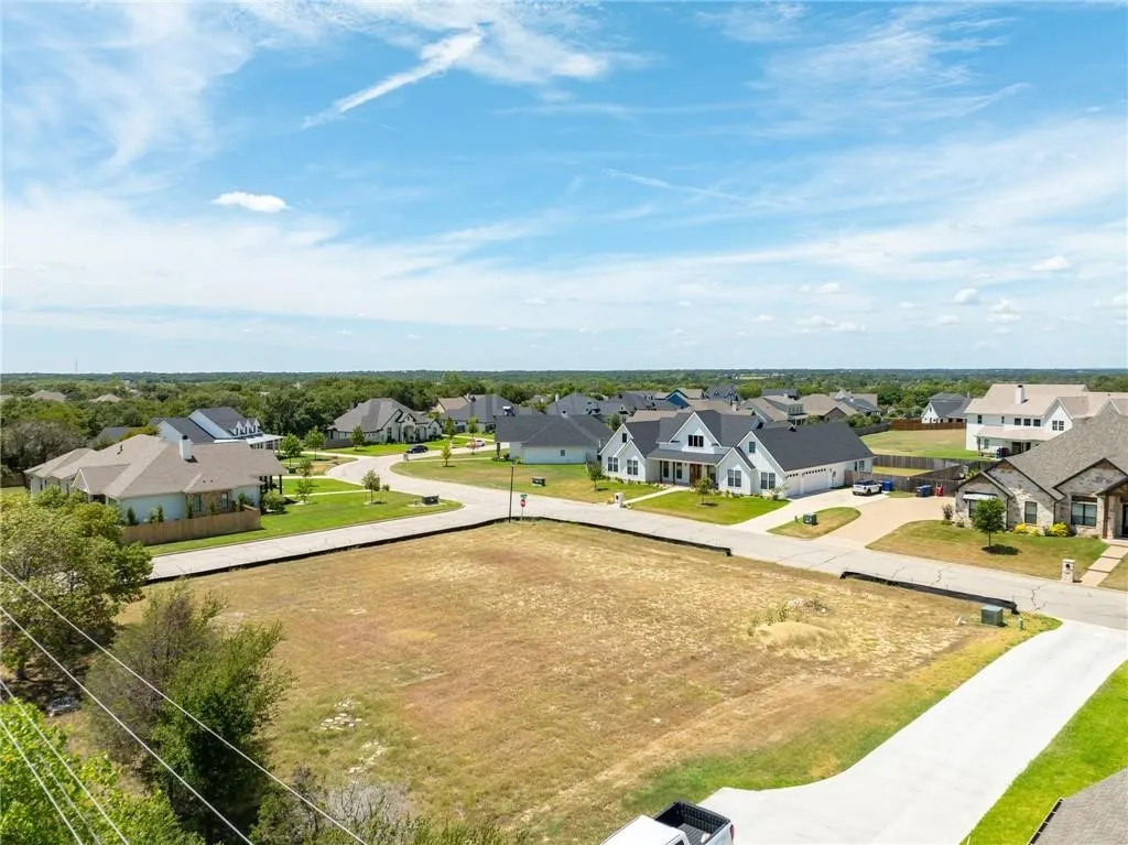 Unimproved Land For Sale in Mc Lennan County , 220 Wycliff Drive, Waco, Texas 76633, 0, 0, Garage spaces, 0 Sqft, built in 0, Price $95,000, mls#21156363, Real Estate Agent in Waco, Homes For Sale in Mc Lennan county, Homes For Sale in Waco, Realtor in Waco Texas, Real Estate Brokerage Independent Realty Texas, Luminita Cordes Realtor