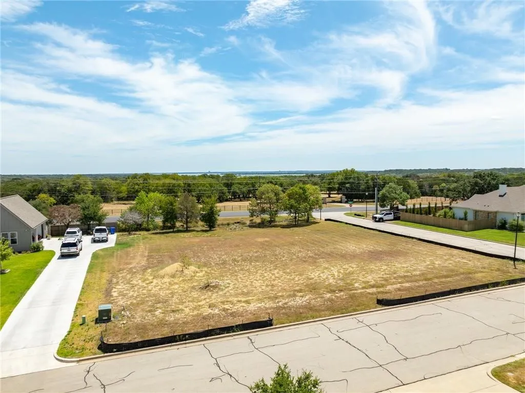 Unimproved Land For Sale in Mc Lennan County , 220 Wycliff Drive, Waco, Texas 76633, 0, 0, Garage spaces, 0 Sqft, built in 0, Price $95,000, mls#21156363, Real Estate Agent in Waco, Homes For Sale in Mc Lennan county, Homes For Sale in Waco, Realtor in Waco Texas, Real Estate Brokerage Independent Realty Texas, Luminita Cordes Realtor