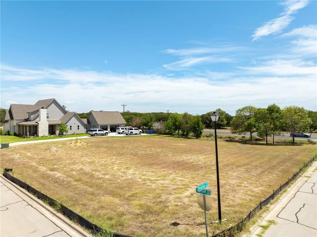 Unimproved Land For Sale in Mc Lennan County , 220 Wycliff Drive, Waco, Texas 76633, 0, 0, Garage spaces, 0 Sqft, built in 0, Price $95,000, mls#21156363, Real Estate Agent in Waco, Homes For Sale in Mc Lennan county, Homes For Sale in Waco, Realtor in Waco Texas, Real Estate Brokerage Independent Realty Texas, Luminita Cordes Realtor