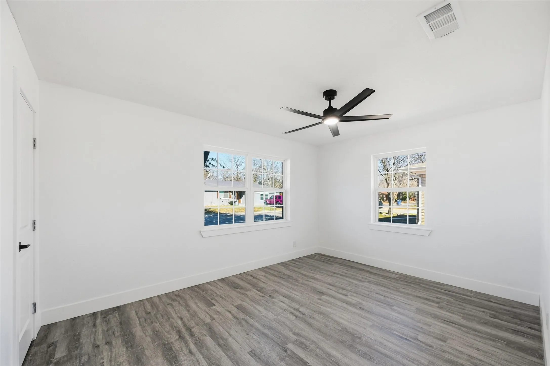 Single Family Residence For Sale in Collin County , 421 Cherry Drive, Princeton, Texas 75407, 3 Bedrooms, 2 Bathrooms, 2 Garage spaces, 1,702 Sqft, built in 1968, Price $256,500, mls#21160281, Real Estate Agent in Princeton, Homes For Sale in Collin county, Homes For Sale in Princeton, Realtor in Princeton Texas, Real Estate Brokerage Independent Realty Texas, Luminita Cordes Realtor