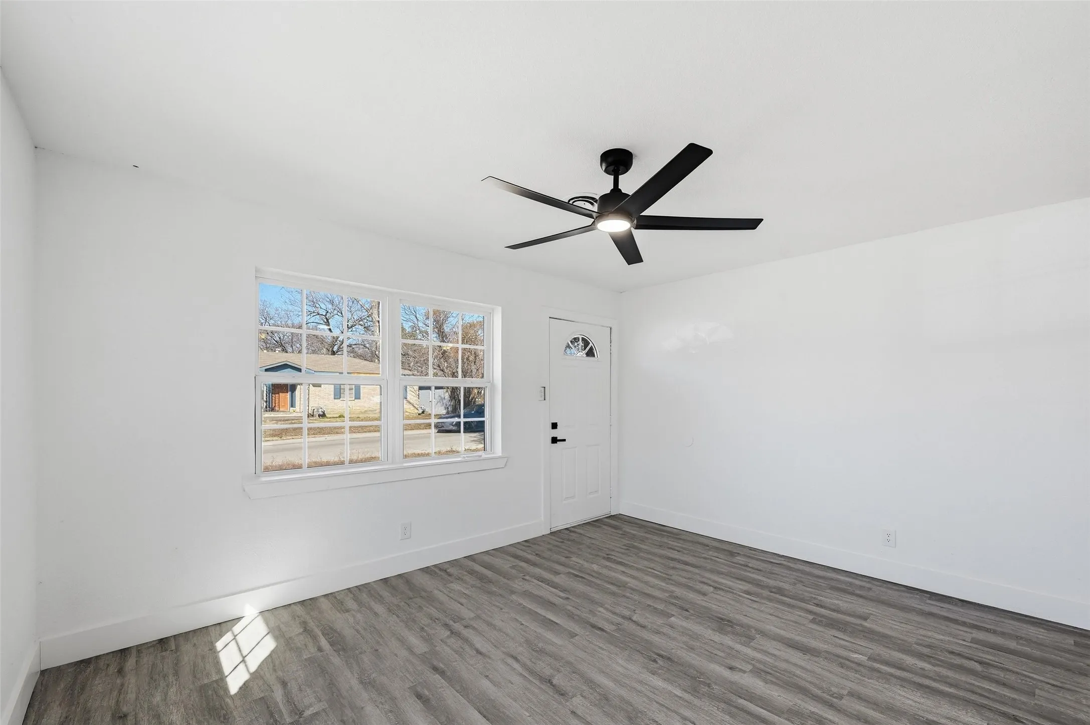 Single Family Residence For Sale in Collin County , 421 Cherry Drive, Princeton, Texas 75407, 3 Bedrooms, 2 Bathrooms, 2 Garage spaces, 1,702 Sqft, built in 1968, Price $256,500, mls#21160281, Real Estate Agent in Princeton, Homes For Sale in Collin county, Homes For Sale in Princeton, Realtor in Princeton Texas, Real Estate Brokerage Independent Realty Texas, Luminita Cordes Realtor