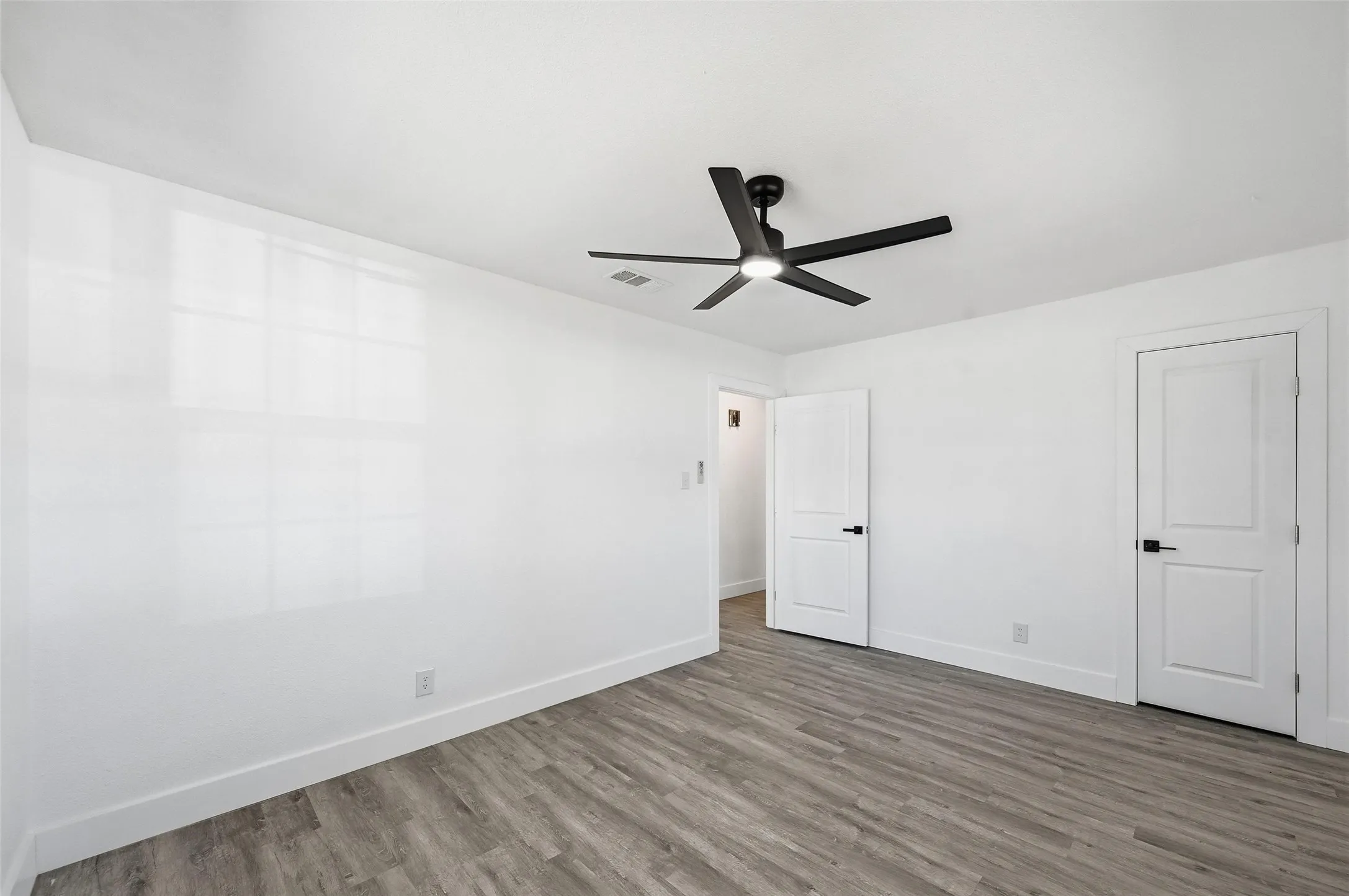 Single Family Residence For Sale in Collin County , 421 Cherry Drive, Princeton, Texas 75407, 3 Bedrooms, 2 Bathrooms, 2 Garage spaces, 1,702 Sqft, built in 1968, Price $256,500, mls#21160281, Real Estate Agent in Princeton, Homes For Sale in Collin county, Homes For Sale in Princeton, Realtor in Princeton Texas, Real Estate Brokerage Independent Realty Texas, Luminita Cordes Realtor