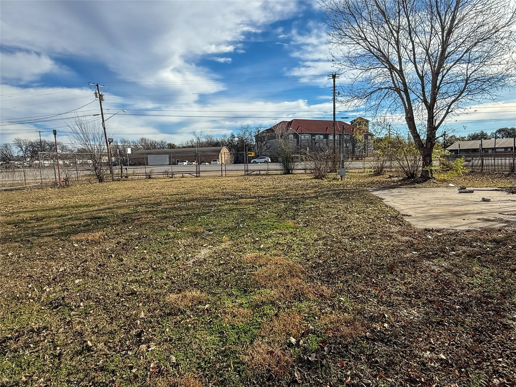 Unimproved Land For Sale in Johnson County , 1709 N Main, Cleburne, Texas 76033, 0, 0, Garage spaces, 0 Sqft, built in 0, mls#21160298, Real Estate Agent in Cleburne, Homes For Sale in Johnson county, Homes For Sale in Cleburne, Realtor in Cleburne Texas, Real Estate Brokerage Independent Realty Texas, Luminita Cordes Realtor