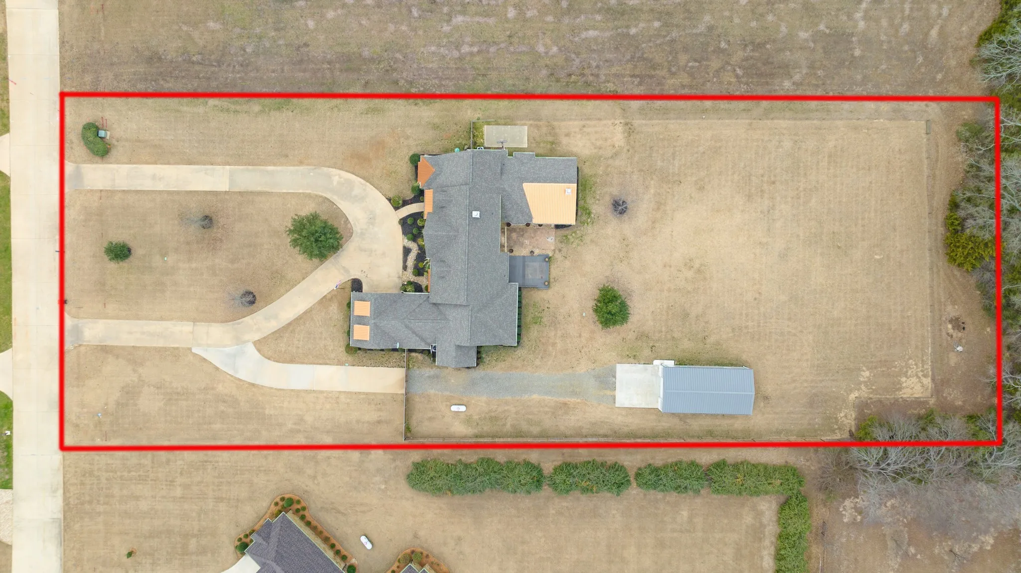Single Family Residence For Sale in Lamar County , 4705 Boulder Lane, Paris, Texas 75462, 5 Bedroom, 4 Bathroom, 2 Garage spaces, 3,963 Sqft, built in 2014, Preowned, mls#21160155, Real Estate Agent in Paris, Homes For Sale in Lamar county, Homes For Sale in Paris, Realtor in Paris Texas, Real Estate Brokerage Independent Realty Texas, Luminita Cordes Realtor