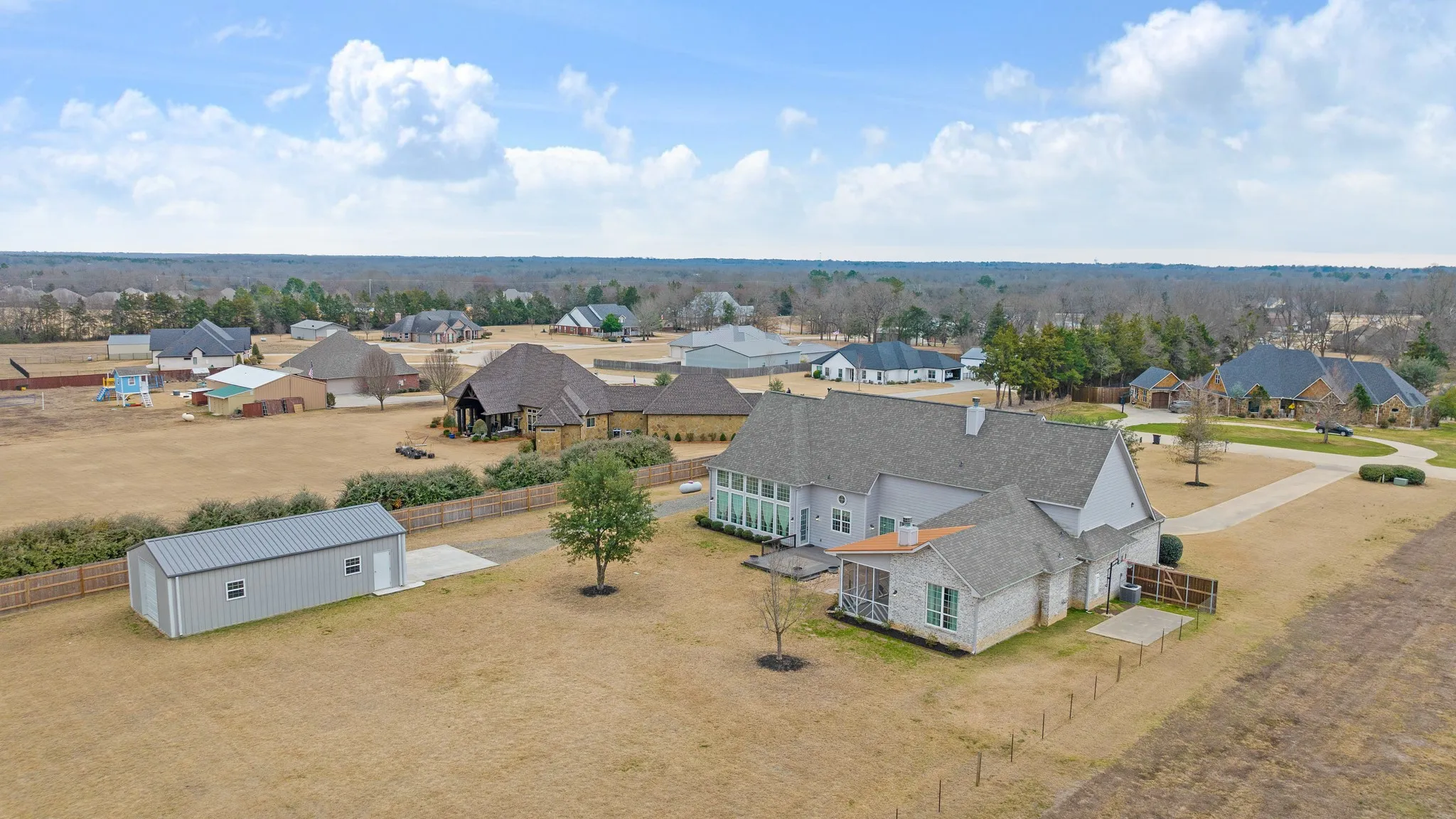 Single Family Residence For Sale in Lamar County , 4705 Boulder Lane, Paris, Texas 75462, 5 Bedroom, 4 Bathroom, 2 Garage spaces, 3,963 Sqft, built in 2014, Preowned, mls#21160155, Real Estate Agent in Paris, Homes For Sale in Lamar county, Homes For Sale in Paris, Realtor in Paris Texas, Real Estate Brokerage Independent Realty Texas, Luminita Cordes Realtor