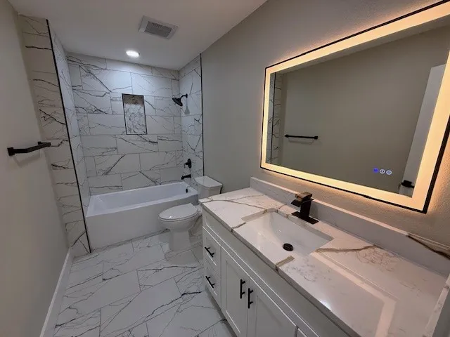 Single Family Residence For Sale in Collin County , 1010 Business 78, Farmersville, Texas 75442, 4 Bedroom, 3 Bathroom, 2 Garage spaces, 2,301 Sqft, built in 1970, mls#21159832, Real Estate Agent in Farmersville, Homes For Sale in Collin county, Homes For Sale in Farmersville, Realtor in Farmersville Texas, Real Estate Brokerage Independent Realty Texas, Luminita Cordes Realtor