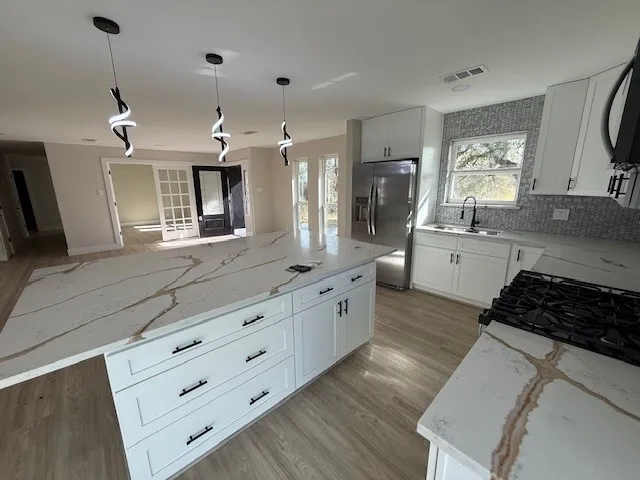 Single Family Residence For Sale in Collin County , 1010 Business 78, Farmersville, Texas 75442, 4 Bedroom, 3 Bathroom, 2 Garage spaces, 2,301 Sqft, built in 1970, mls#21159832, Real Estate Agent in Farmersville, Homes For Sale in Collin county, Homes For Sale in Farmersville, Realtor in Farmersville Texas, Real Estate Brokerage Independent Realty Texas, Luminita Cordes Realtor