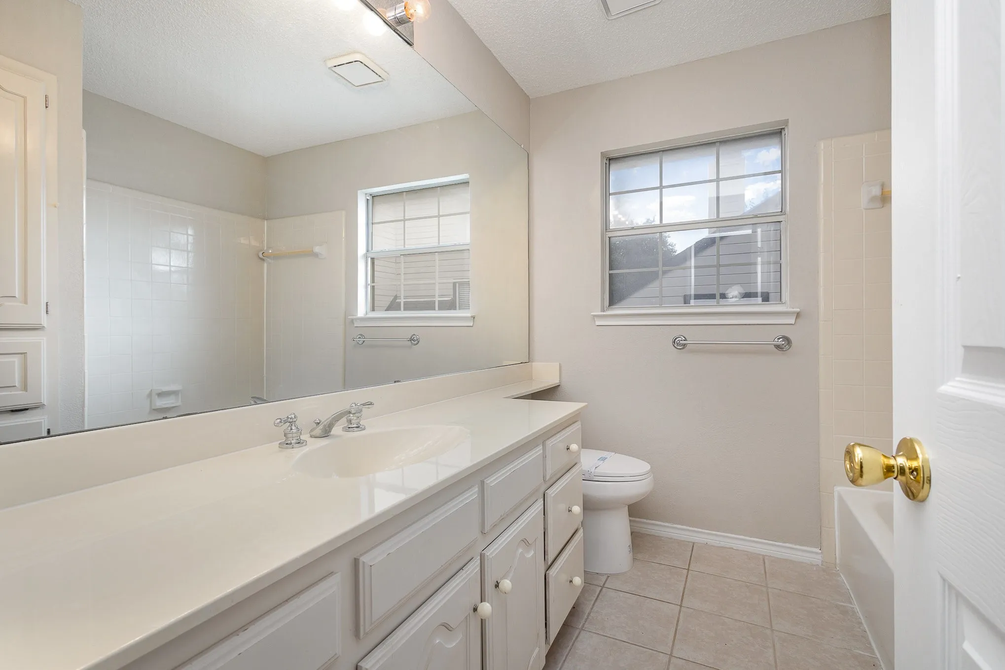 Single Family Residence For Sale in Collin County , 5416 Promise Land Drive, Frisco, Texas 75035, 4 Bedrooms, 4 Bathrooms, 2 Garage spaces, 2,814 Sqft, built in 1988, Preowned, Price $559,000, mls#21160472, Real Estate Agent in Frisco, Homes For Sale in Collin county, Homes For Sale in Frisco, Realtor in Frisco Texas, Real Estate Brokerage Independent Realty Texas, Luminita Cordes Realtor