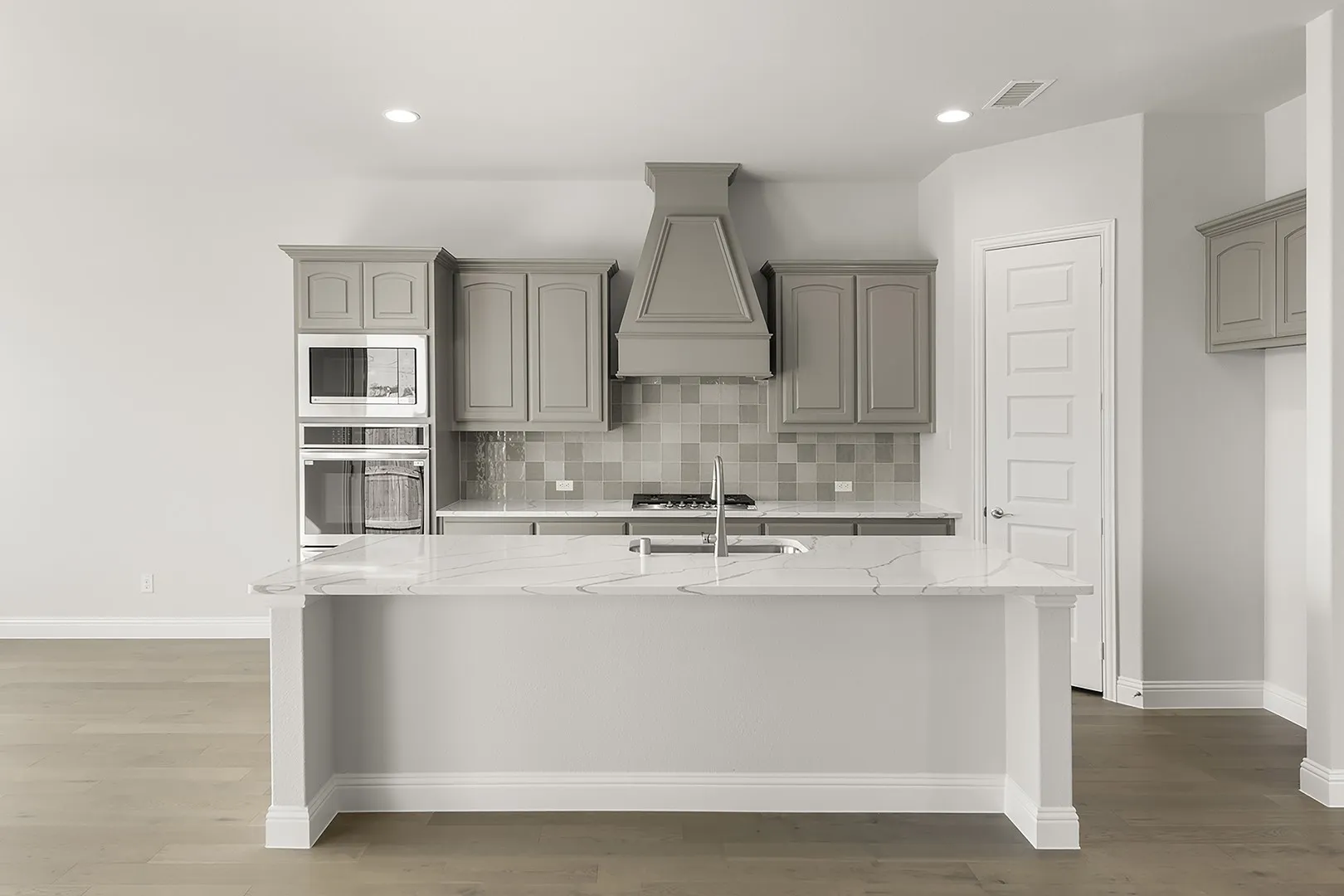 10. 1916 Wishon - Kitchen