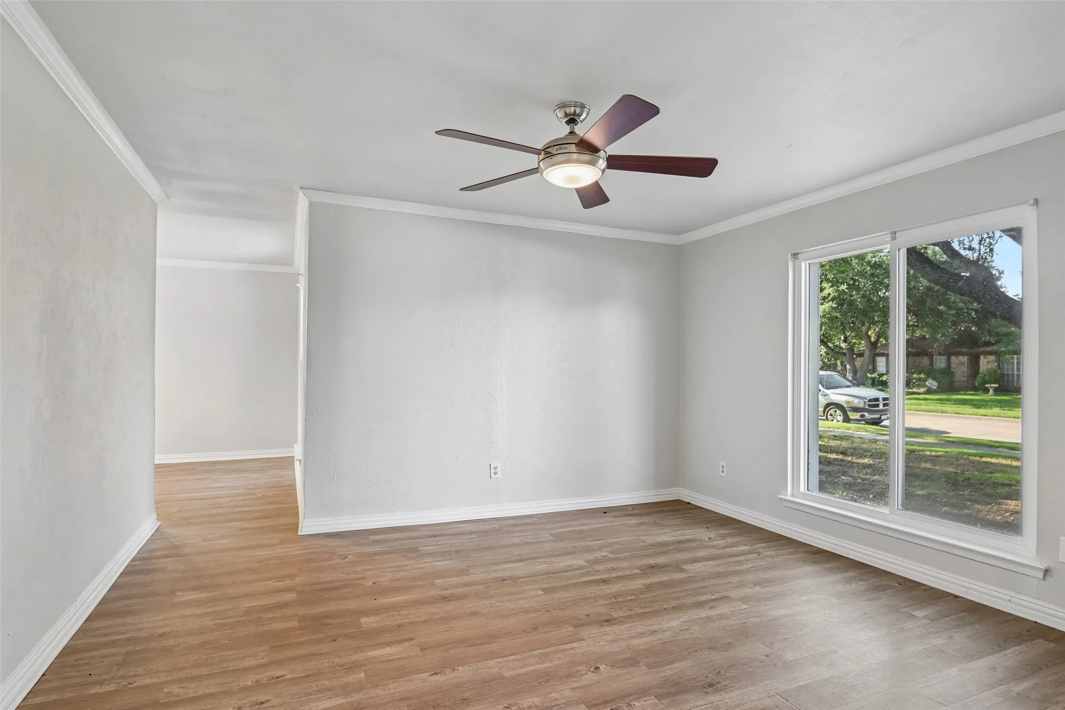 Single Family Residence For Sale in Dallas County , 1127 Southwestern Drive, Richardson, Texas 75081, 3 Bedroom, 2 Bathroom, 2 Garage spaces, 1,610 Sqft, built in 1978, Price $358,000, mls#21160566, Real Estate Agent in Richardson, Homes For Sale in Dallas county, Homes For Sale in Richardson, Realtor in Richardson Texas, Real Estate Brokerage Independent Realty Texas, Luminita Cordes Realtor
