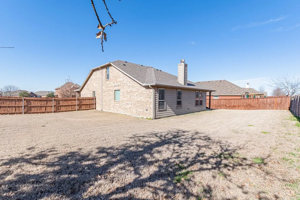 Single Family Residence For Sale in Hunt County , 6811 Gamecock Court, Greenville, Texas 75402, 4 Bedroom, 3 Bathroom, 2 Garage spaces, 2,671 Sqft, built in 2012, Preowned, mls#21155037, Real Estate Agent in Greenville, Homes For Sale in Hunt county, Homes For Sale in Greenville, Realtor in Greenville Texas, Real Estate Brokerage Independent Realty Texas, Luminita Cordes Realtor