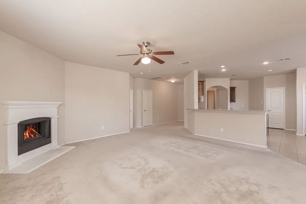 Single Family Residence For Sale in Hunt County , 6811 Gamecock Court, Greenville, Texas 75402, 4 Bedroom, 3 Bathroom, 2 Garage spaces, 2,671 Sqft, built in 2012, Preowned, mls#21155037, Real Estate Agent in Greenville, Homes For Sale in Hunt county, Homes For Sale in Greenville, Realtor in Greenville Texas, Real Estate Brokerage Independent Realty Texas, Luminita Cordes Realtor