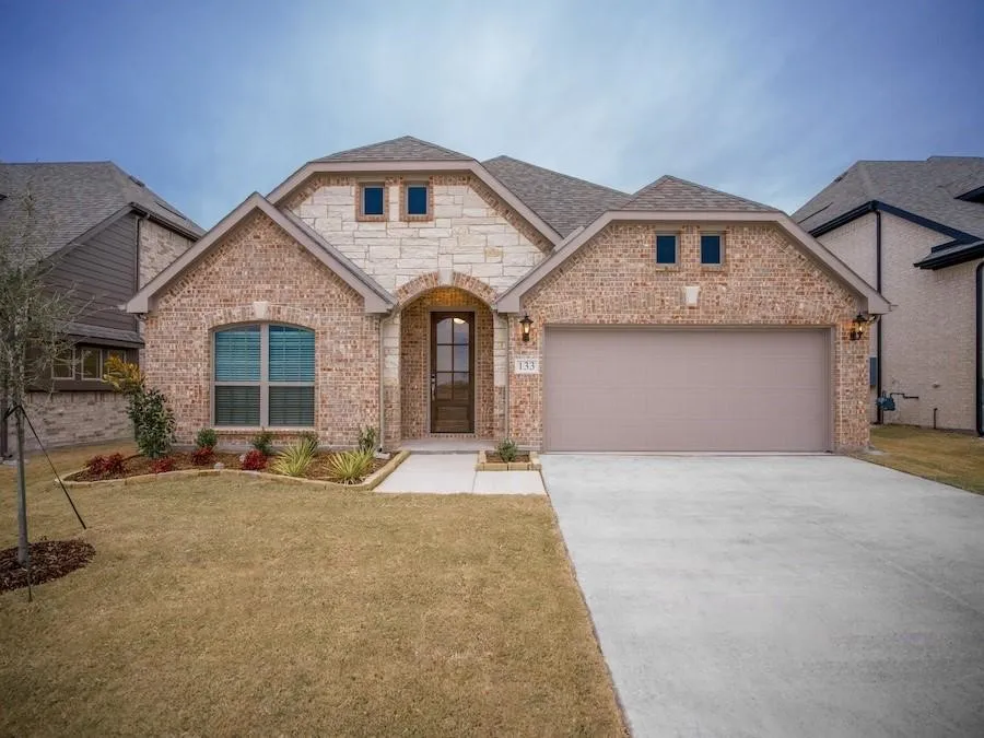 Single Family Residence For Sale in Collin County , 133 Winterwood Drive, Lavon, Texas 75166, 4 Bedroom, 2 Bathroom, 2 Garage spaces, 1,960 Sqft, built in 2025, New Construction - Complete, mls#21160602, Real Estate Agent in Lavon, Homes For Sale in Collin county, Homes For Sale in Lavon, Realtor in Lavon Texas, Real Estate Brokerage Independent Realty Texas, Luminita Cordes Realtor