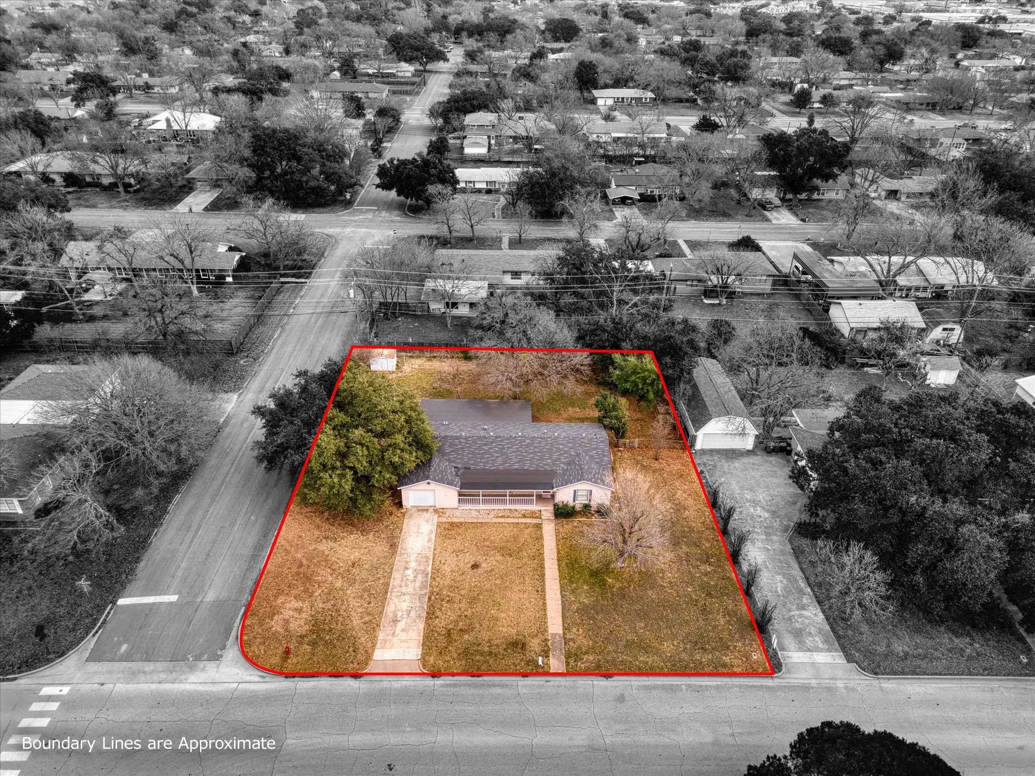Single Family Residence For Sale in Mc Lennan County , 351 Santa Fe Drive, Woodway, Texas 76712, 3 Bedroom, 2 Bathroom, 1 Garage spaces, 1,588 Sqft, built in 1954, Preowned, mls#21158172, Real Estate Agent in Woodway, Homes For Sale in Mc Lennan county, Homes For Sale in Woodway, Realtor in Woodway Texas, Real Estate Brokerage Independent Realty Texas, Luminita Cordes Realtor