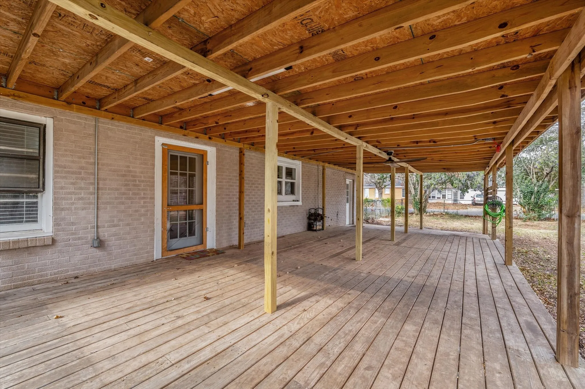 Single Family Residence For Sale in Mc Lennan County , 351 Santa Fe Drive, Woodway, Texas 76712, 3 Bedroom, 2 Bathroom, 1 Garage spaces, 1,588 Sqft, built in 1954, Preowned, mls#21158172, Real Estate Agent in Woodway, Homes For Sale in Mc Lennan county, Homes For Sale in Woodway, Realtor in Woodway Texas, Real Estate Brokerage Independent Realty Texas, Luminita Cordes Realtor