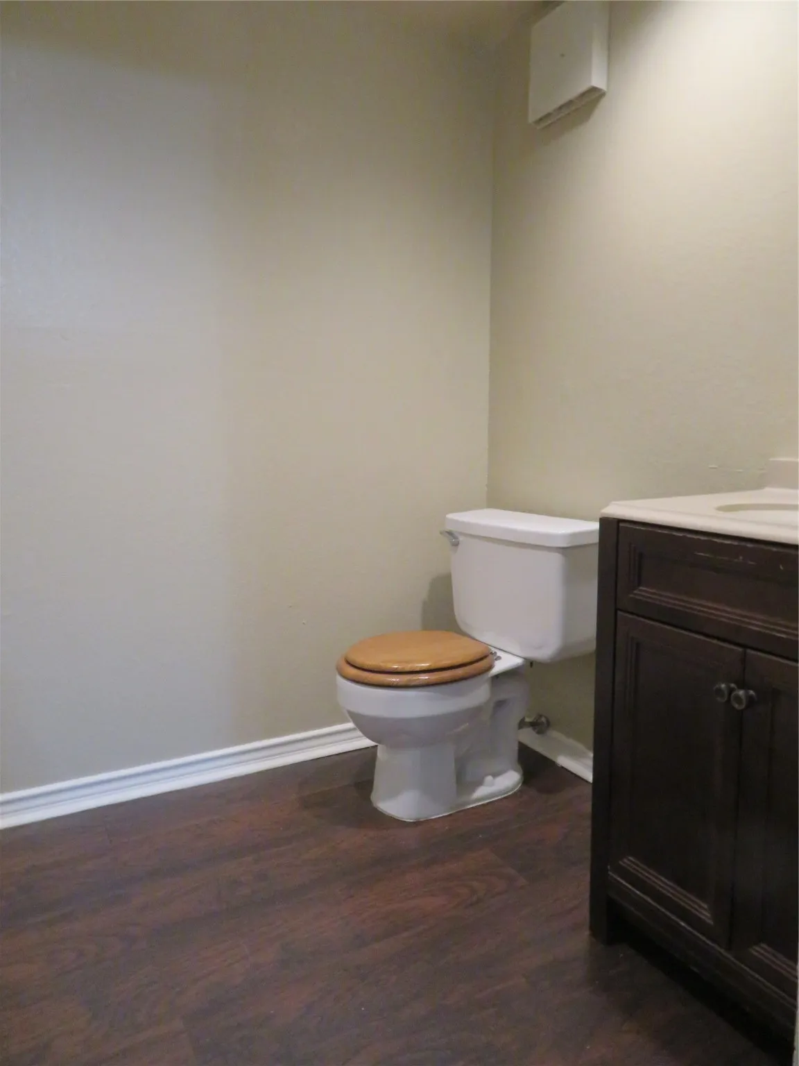Office For Sale in Denton County , 4216 N Interstate 35, Denton, Texas 76207, 0, 0, Garage spaces, 0 Sqft, built in 1985, Preowned, Price $200,000, mls#21160699, Real Estate Agent in Denton, Homes For Sale in Denton county, Homes For Sale in Denton, Realtor in Denton Texas, Real Estate Brokerage Independent Realty Texas, Luminita Cordes Realtor