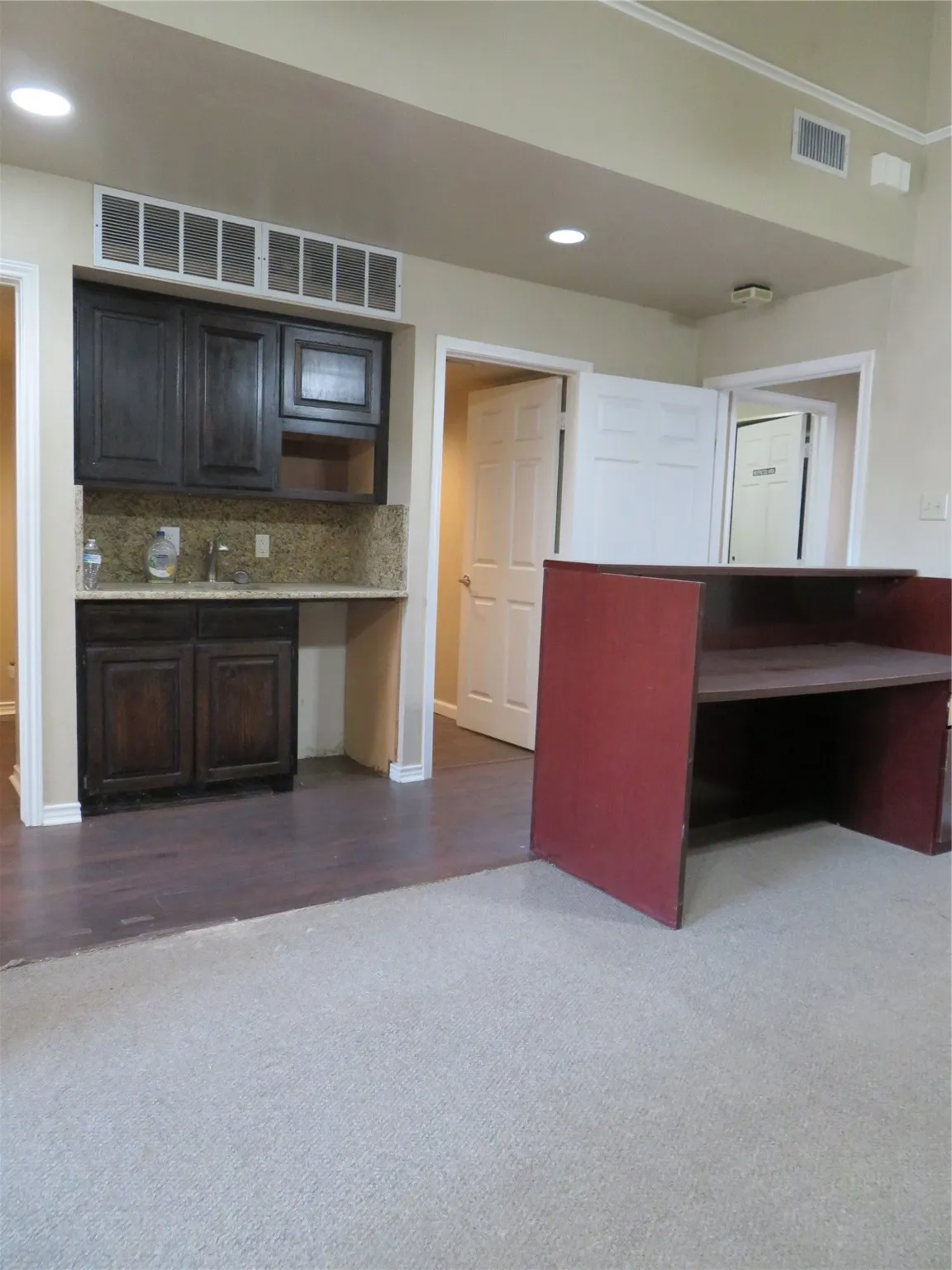Office For Sale in Denton County , 4216 N Interstate 35, Denton, Texas 76207, 0, 0, Garage spaces, 0 Sqft, built in 1985, Preowned, Price $200,000, mls#21160699, Real Estate Agent in Denton, Homes For Sale in Denton county, Homes For Sale in Denton, Realtor in Denton Texas, Real Estate Brokerage Independent Realty Texas, Luminita Cordes Realtor