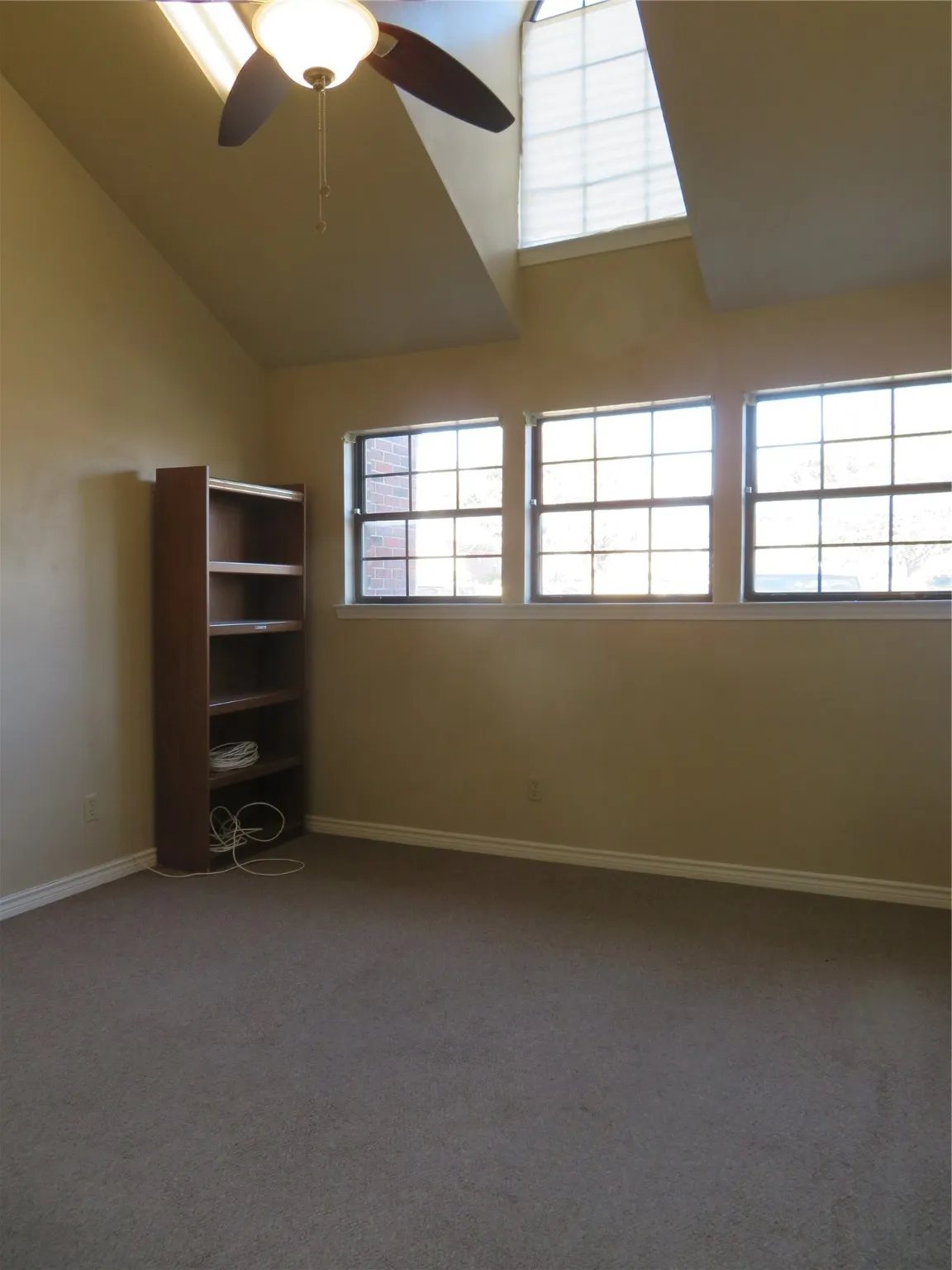 Office For Sale in Denton County , 4216 N Interstate 35, Denton, Texas 76207, 0, 0, Garage spaces, 0 Sqft, built in 1985, Preowned, Price $200,000, mls#21160699, Real Estate Agent in Denton, Homes For Sale in Denton county, Homes For Sale in Denton, Realtor in Denton Texas, Real Estate Brokerage Independent Realty Texas, Luminita Cordes Realtor