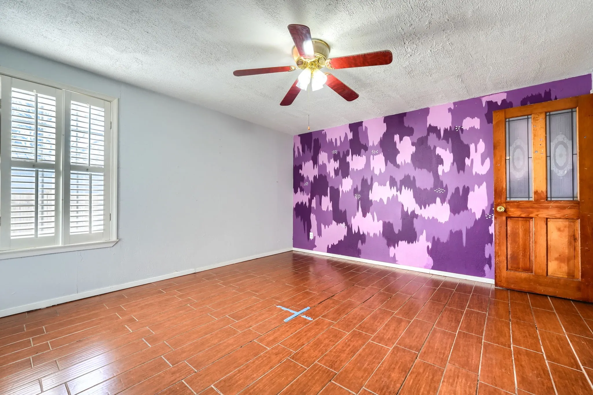 Single Family Residence For Sale in Hunt County , 2112 Mangum Street, Commerce, Texas 75428, 3 Bedroom, 2 Bathroom, Garage spaces, 1,740 Sqft, built in 1960, mls#21159137, Real Estate Agent in Commerce, Homes For Sale in Hunt county, Homes For Sale in Commerce, Realtor in Commerce Texas, Real Estate Brokerage Independent Realty Texas, Luminita Cordes Realtor