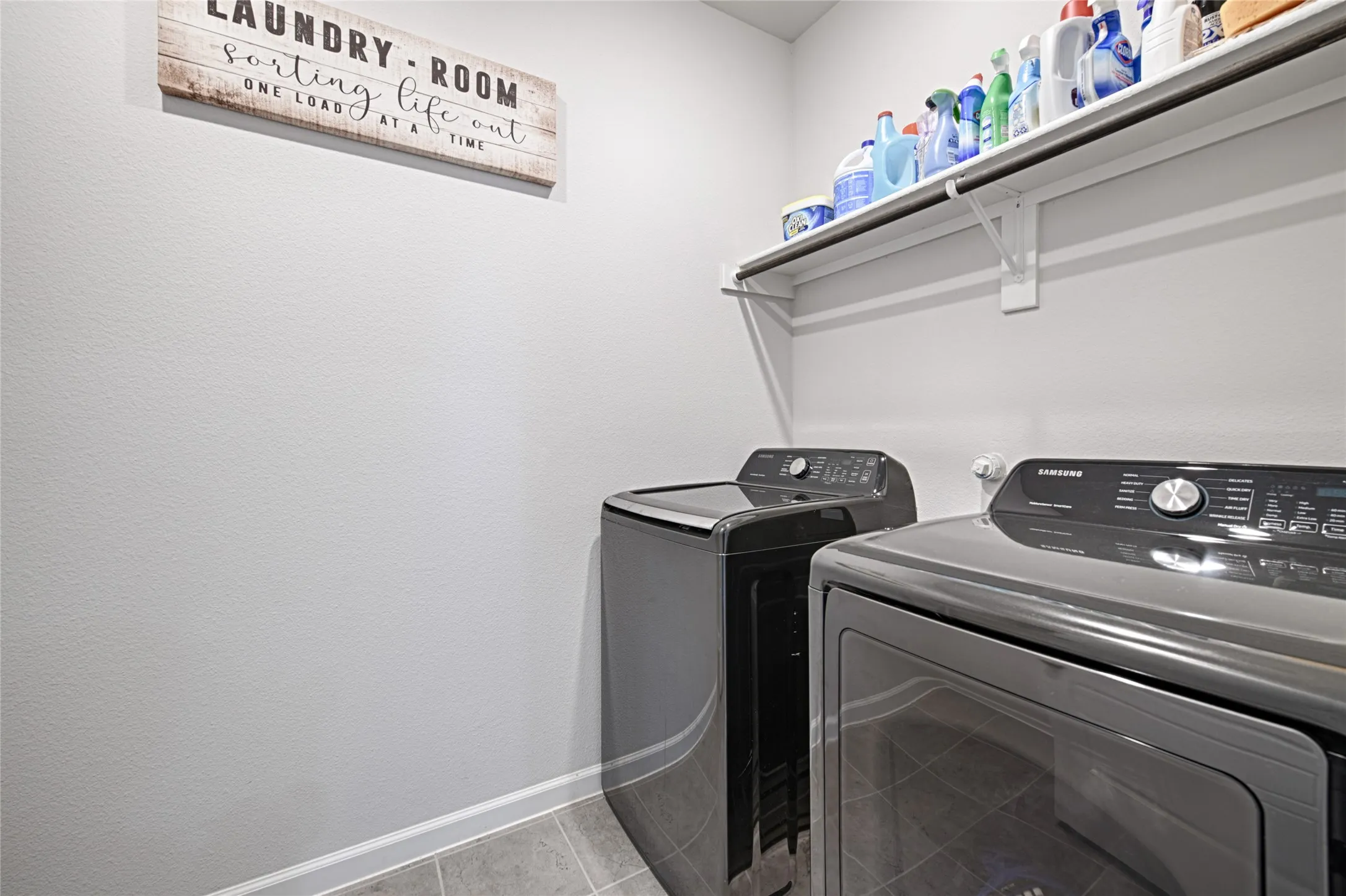 Single Family Residence For Rent in Collin County , 1817 Marvin Garden Trail, Anna, Texas 75409, 4 Bedroom, 3 Bathroom, 3 Garage spaces, 2,768 Sqft, built in 2022, mls#21160830, Real Estate Agent in Anna, Homes For Rent in Collin county, Homes For Rent in Anna, Realtor in Anna Texas, Real Estate Brokerage Independent Realty Texas, Luminita Cordes Realtor