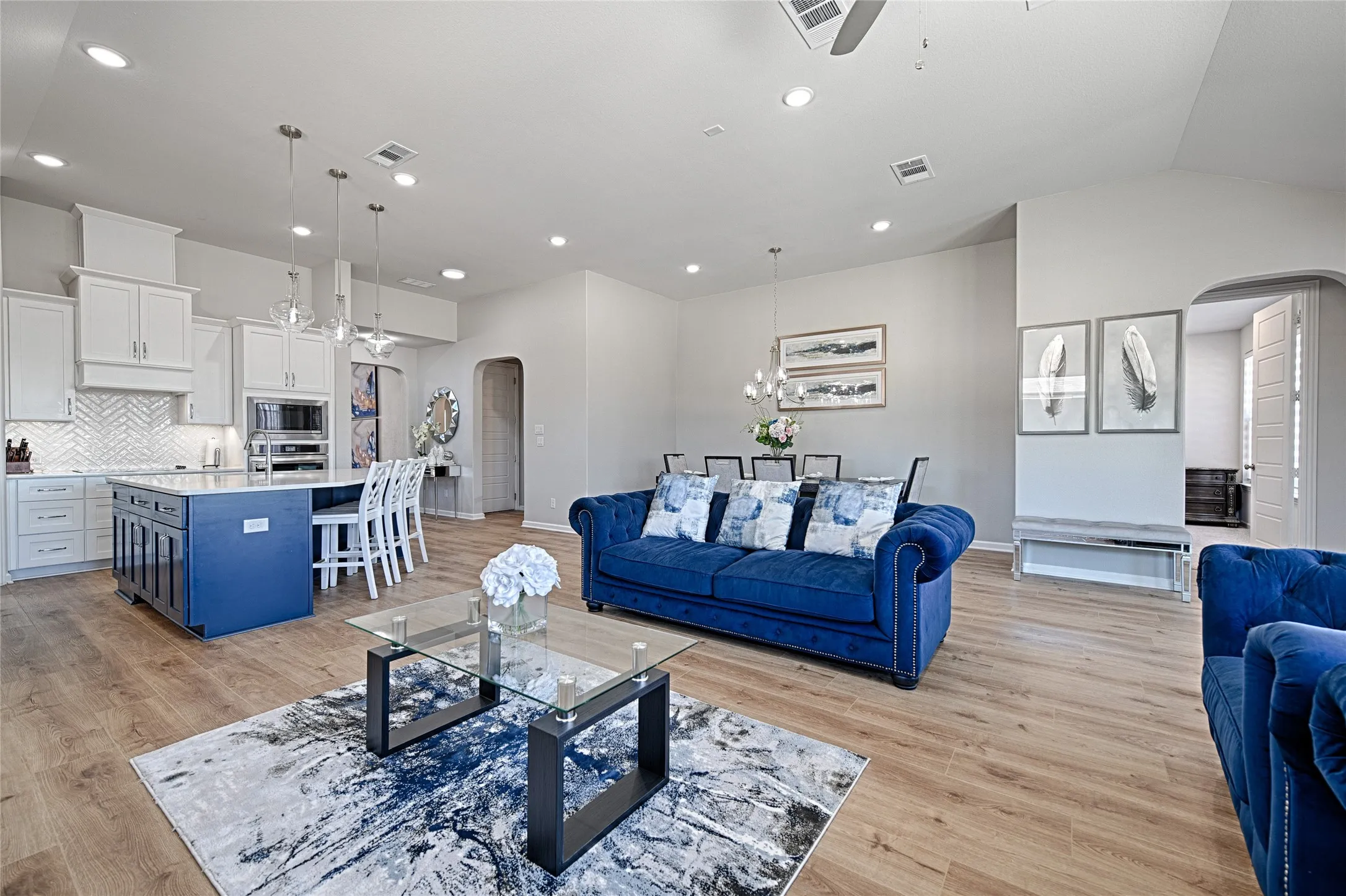 Single Family Residence For Rent in Collin County , 1817 Marvin Garden Trail, Anna, Texas 75409, 4 Bedroom, 3 Bathroom, 3 Garage spaces, 2,768 Sqft, built in 2022, mls#21160830, Real Estate Agent in Anna, Homes For Rent in Collin county, Homes For Rent in Anna, Realtor in Anna Texas, Real Estate Brokerage Independent Realty Texas, Luminita Cordes Realtor