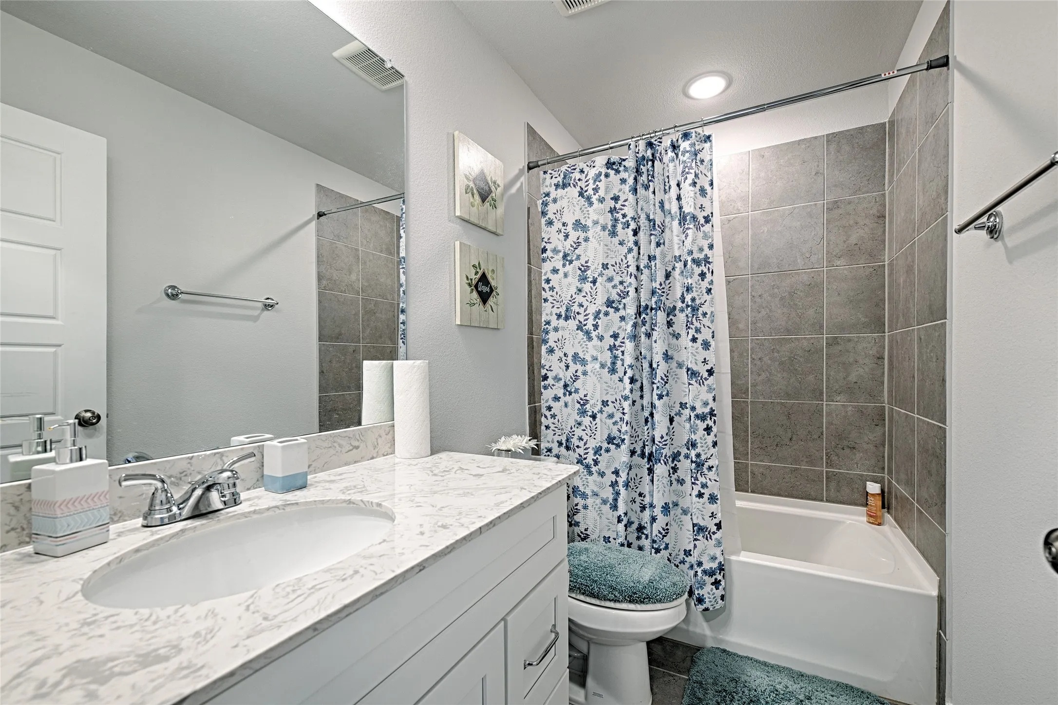 Single Family Residence For Rent in Collin County , 1817 Marvin Garden Trail, Anna, Texas 75409, 4 Bedroom, 3 Bathroom, 3 Garage spaces, 2,768 Sqft, built in 2022, mls#21160830, Real Estate Agent in Anna, Homes For Rent in Collin county, Homes For Rent in Anna, Realtor in Anna Texas, Real Estate Brokerage Independent Realty Texas, Luminita Cordes Realtor