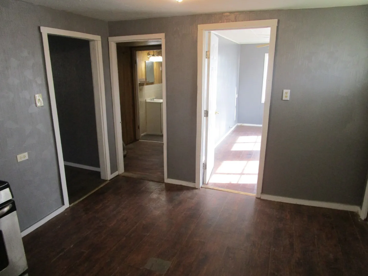 Single Family Residence For Sale in Coleman County , 905 Wallis Avenue, Santa Anna, Texas 76878, 3 Bedrooms, 1 Bathroom, Garage spaces, 917 Sqft, built in 1948, Preowned, Price $55,000, mls#21160876, Real Estate Agent in Santa Anna, Homes For Sale in Coleman county, Homes For Sale in Santa Anna, Realtor in Santa Anna Texas, Real Estate Brokerage Independent Realty Texas, Luminita Cordes Realtor
