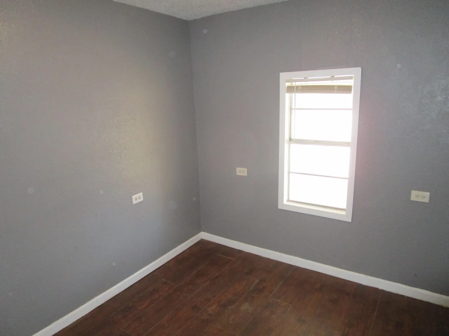 Single Family Residence For Sale in Coleman County , 905 Wallis Avenue, Santa Anna, Texas 76878, 3 Bedrooms, 1 Bathroom, Garage spaces, 917 Sqft, built in 1948, Preowned, Price $55,000, mls#21160876, Real Estate Agent in Santa Anna, Homes For Sale in Coleman county, Homes For Sale in Santa Anna, Realtor in Santa Anna Texas, Real Estate Brokerage Independent Realty Texas, Luminita Cordes Realtor