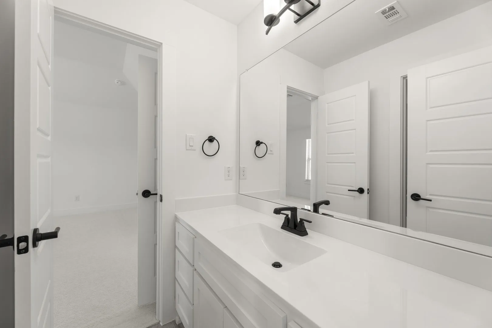 22. 15204 Chipping - 3RD Bath