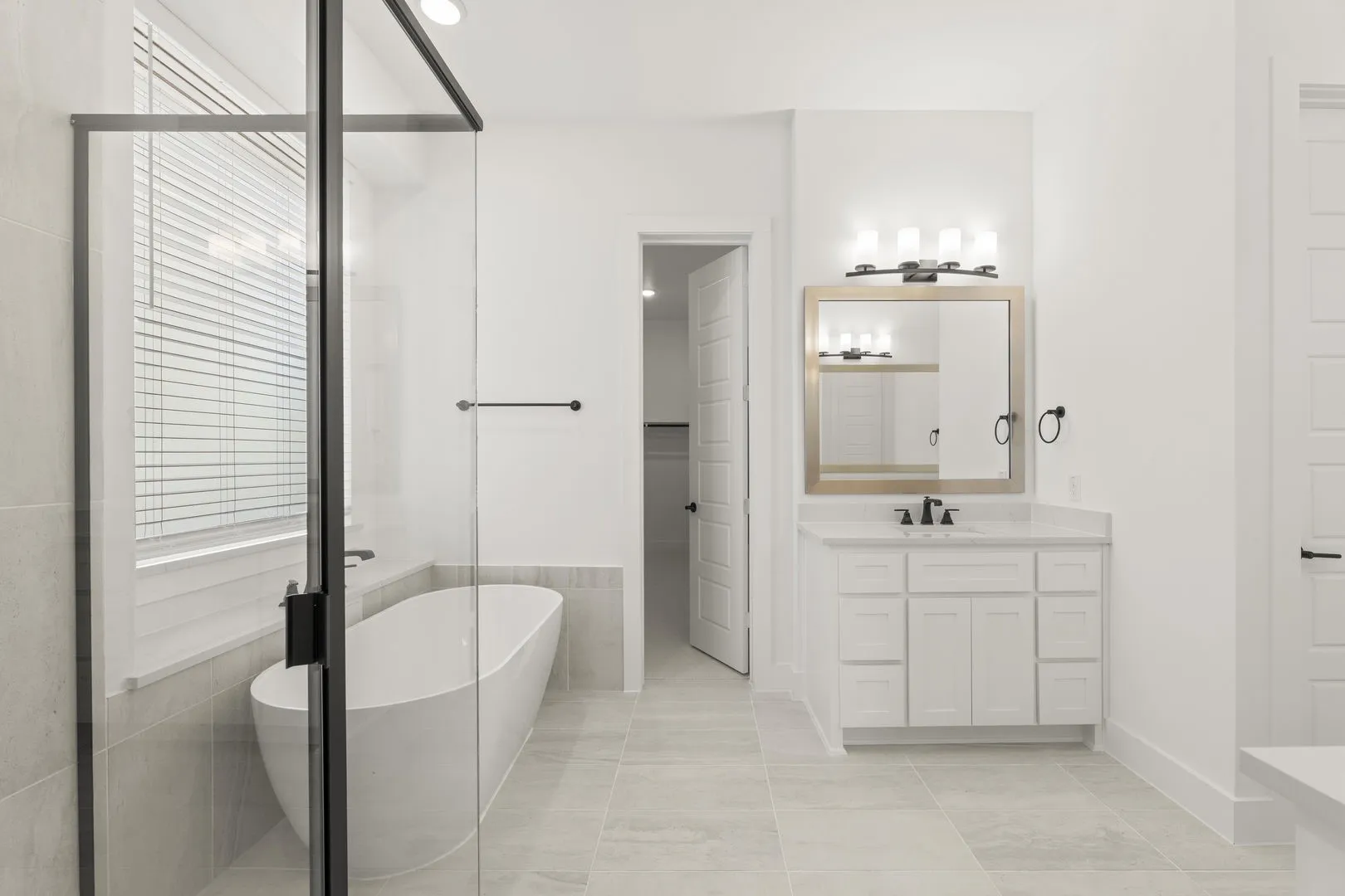15. 15204 Chipping - Bath